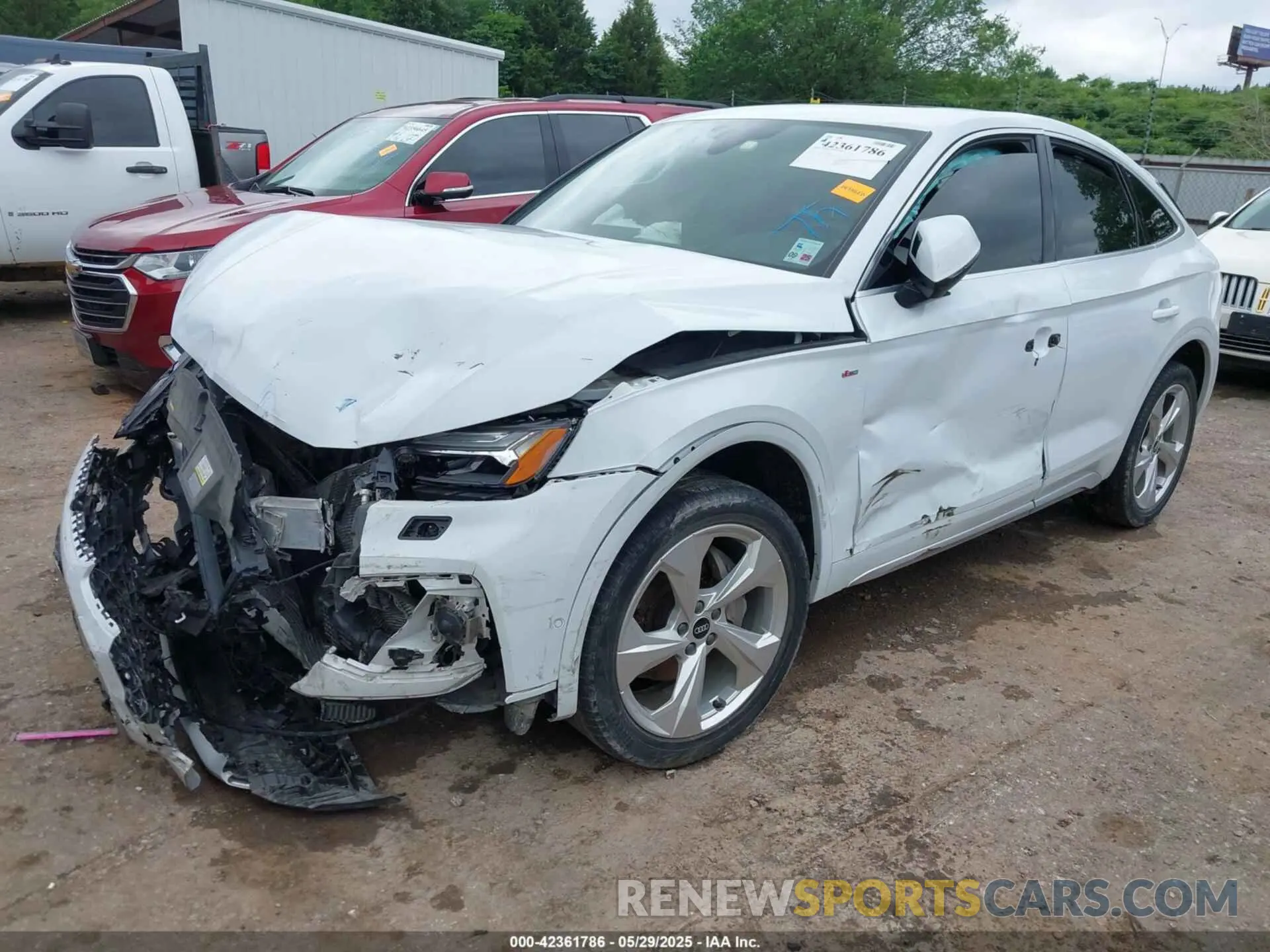 2 fotografías del automóvil dañado WA16AAFY9N2042876 AUDI Q5 SPORTBACK 2022