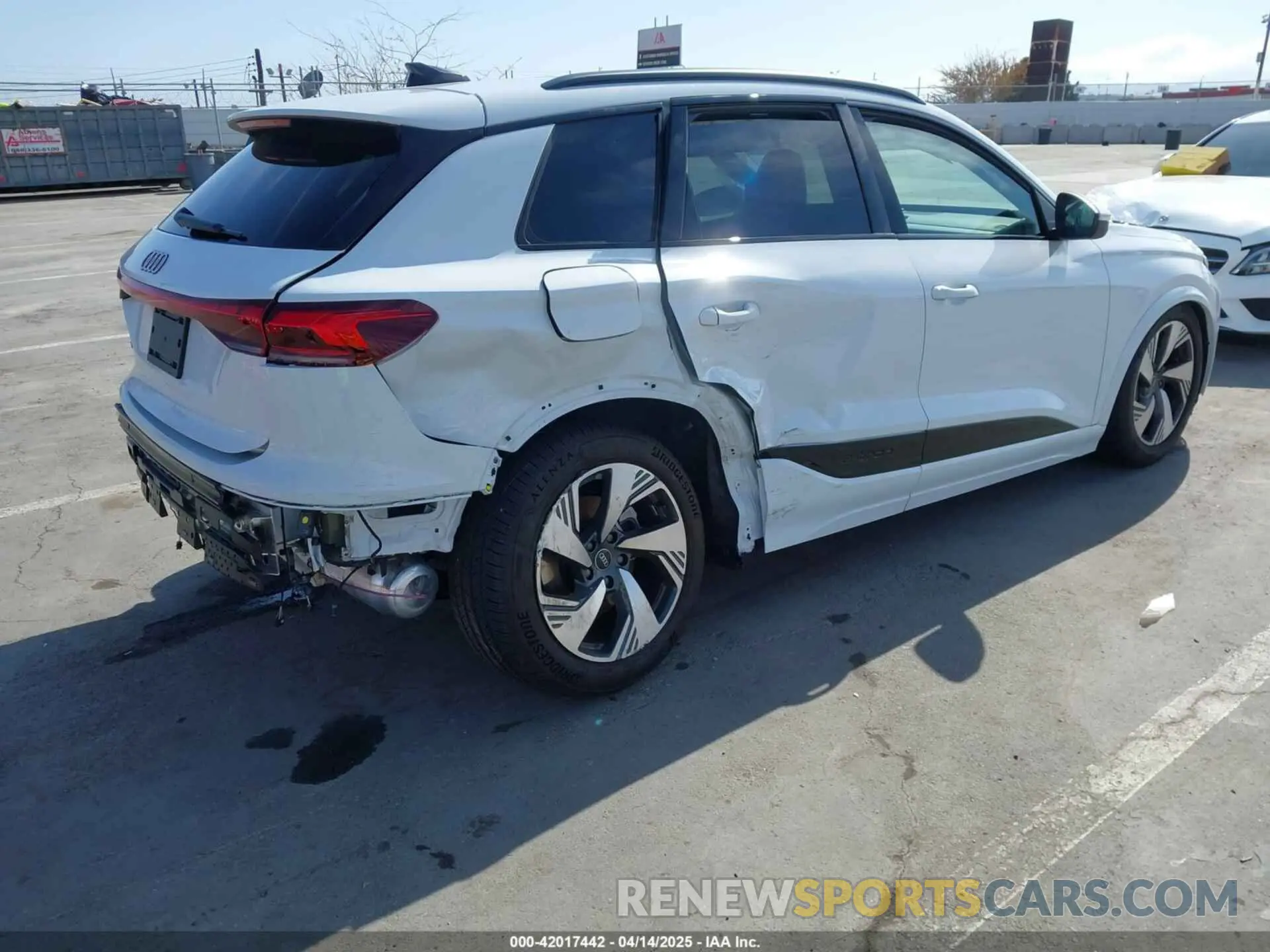 4 fotografías del automóvil dañado WA134BGF6SA003340 AUDI Q6 E-TRON 2025