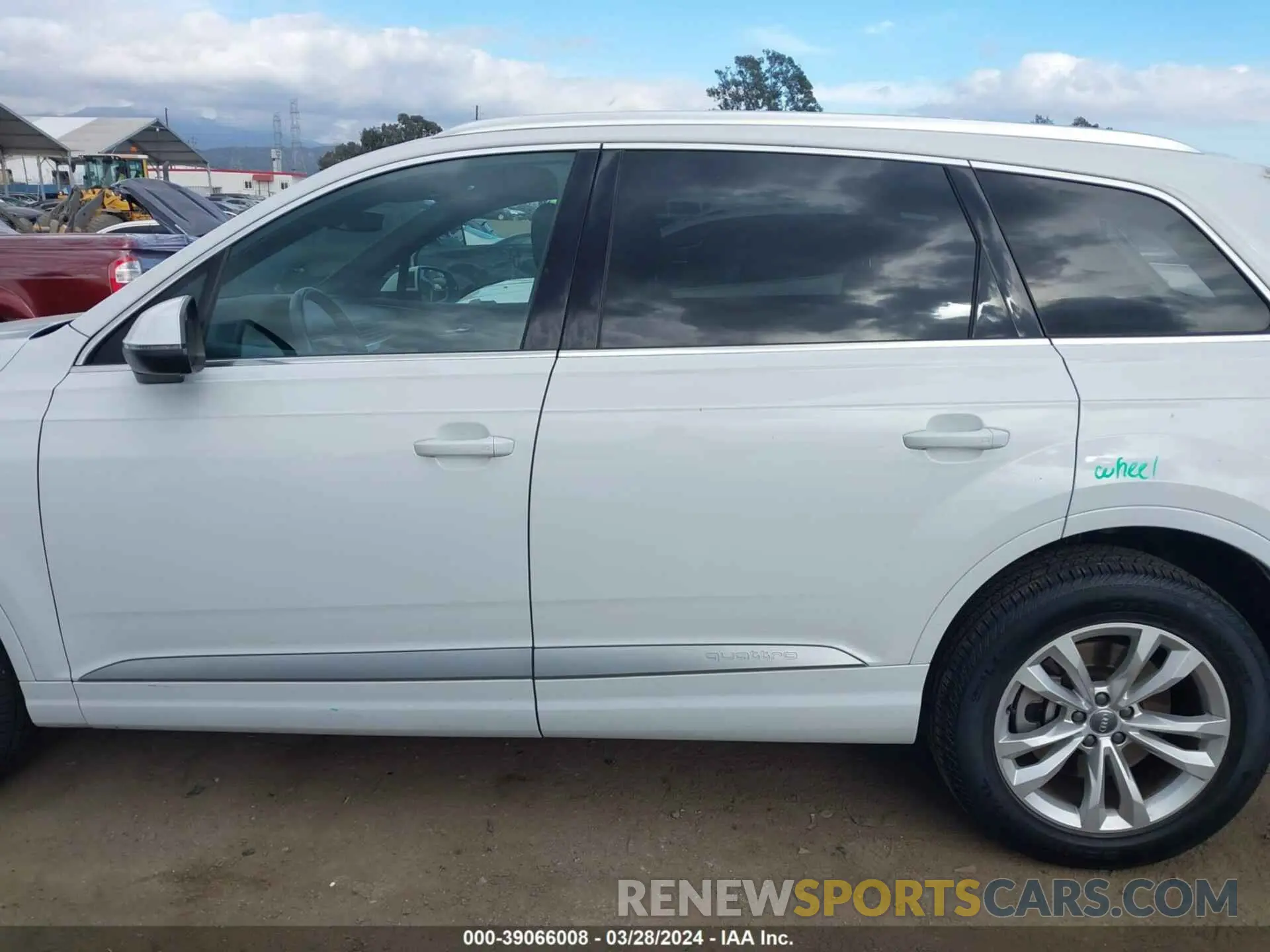 15 fotografías del automóvil dañado WA1AAAF72KD001894 AUDI Q7 2019