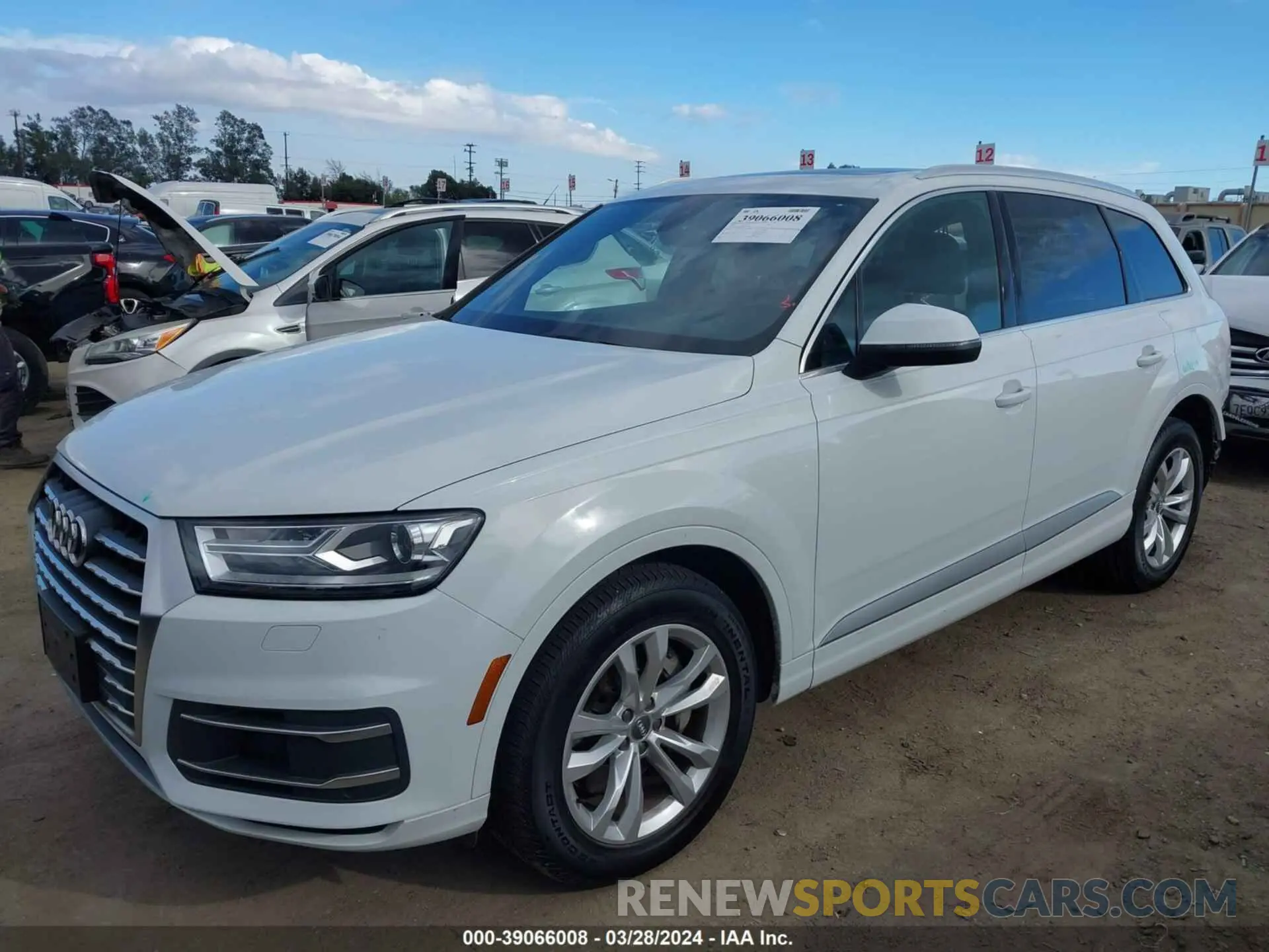 2 fotografías del automóvil dañado WA1AAAF72KD001894 AUDI Q7 2019