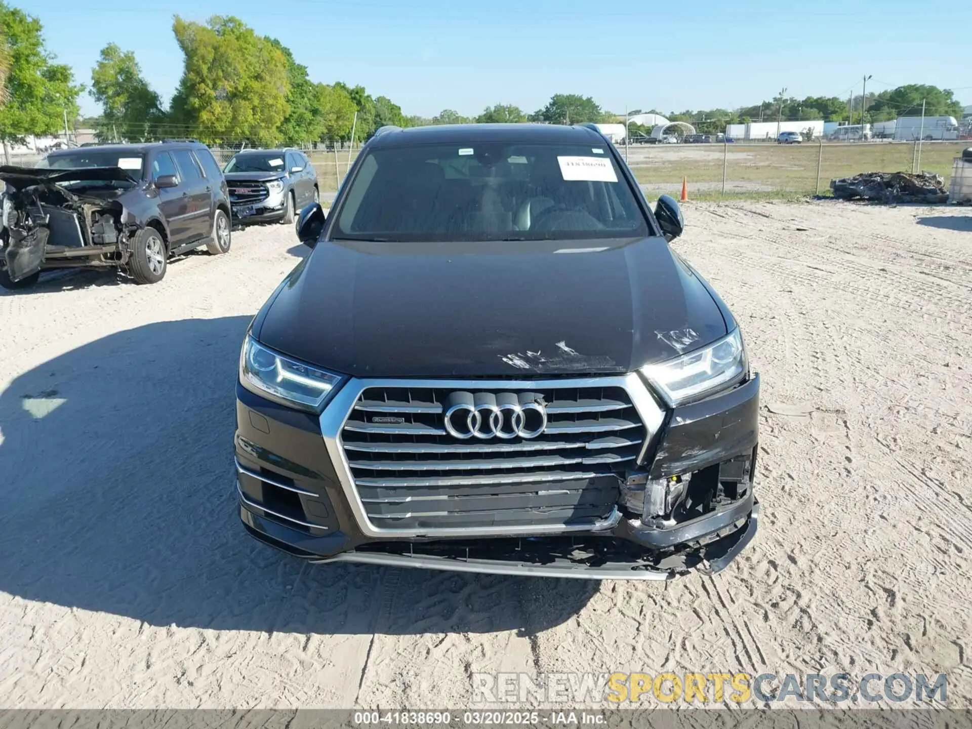 12 fotografías del automóvil dañado WA1AAAF72KD002186 AUDI Q7 2019