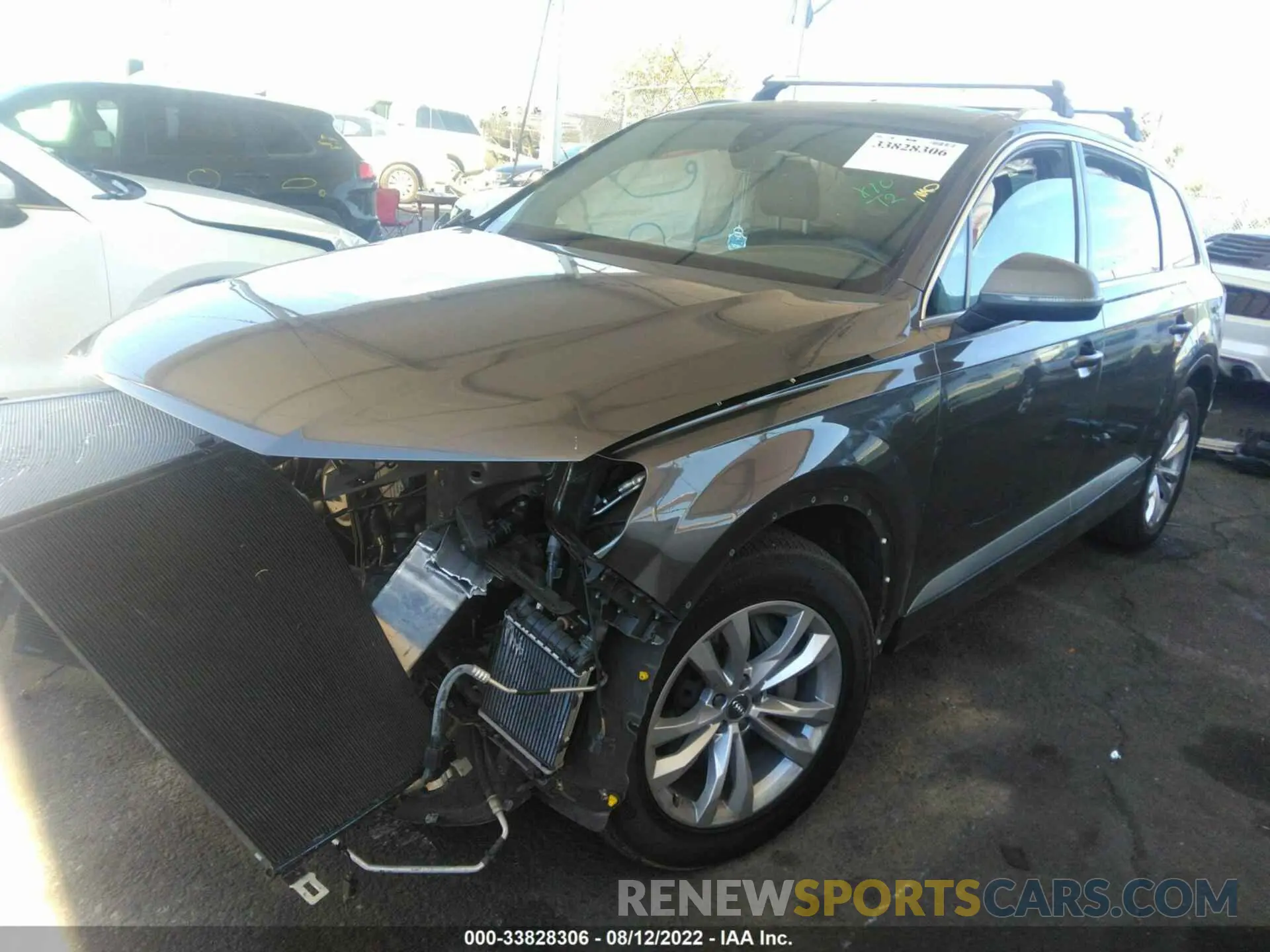 2 fotografías del automóvil dañado WA1AAAF74KD012637 AUDI Q7 2019