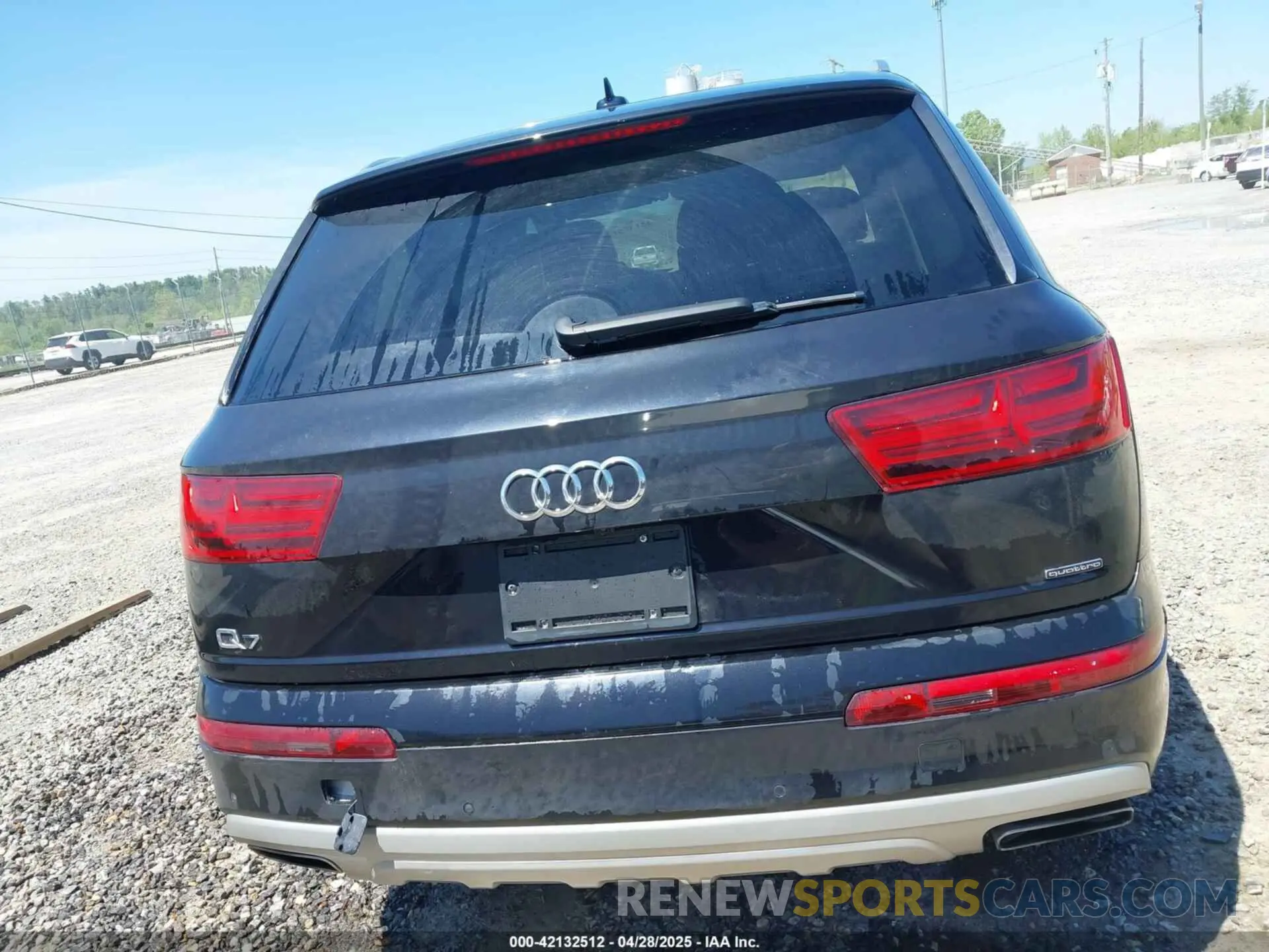 16 fotografías del automóvil dañado WA1AHAF71KD029374 AUDI Q7 2019