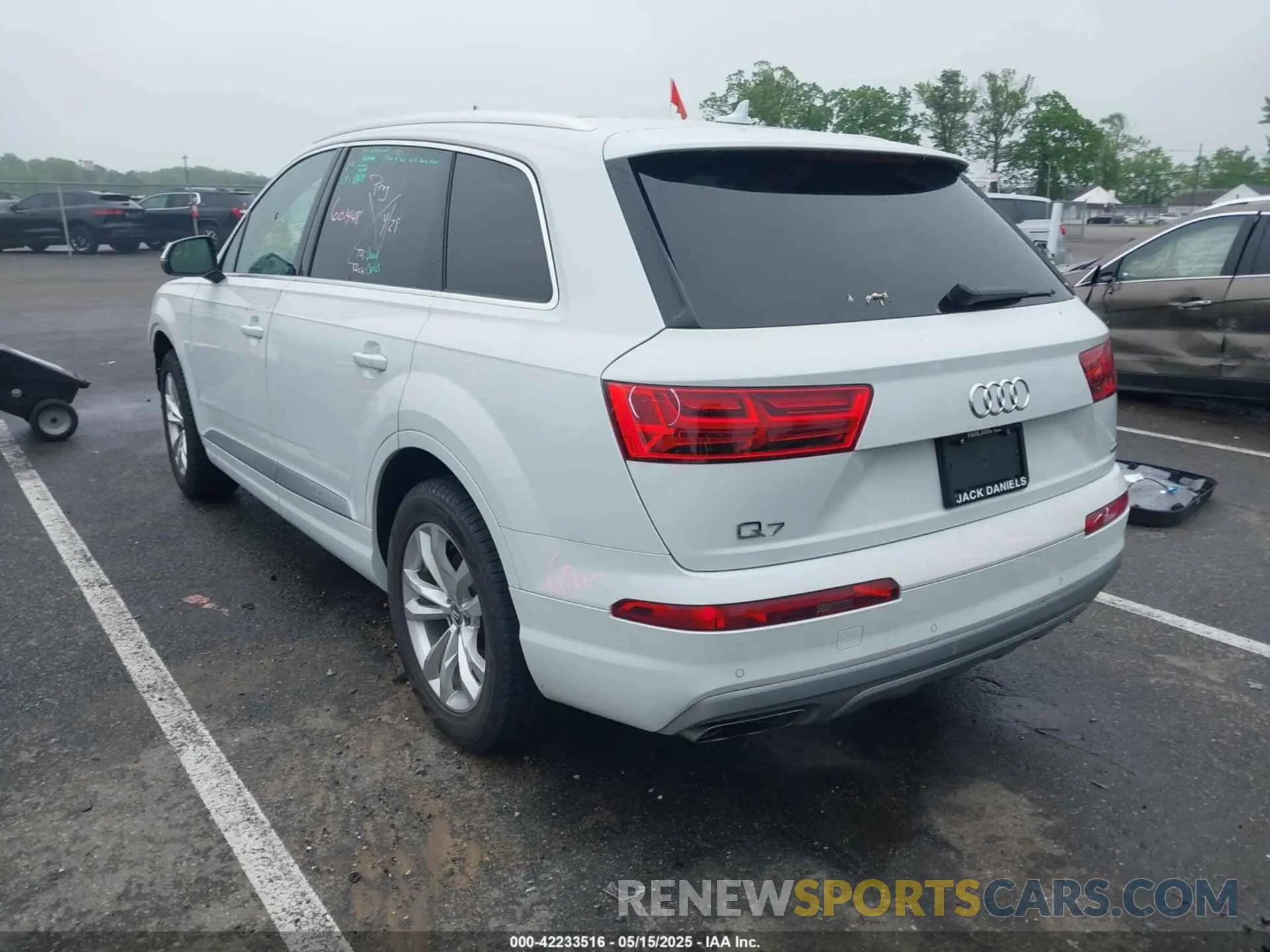 3 fotografías del automóvil dañado WA1AHAF72KD045048 AUDI Q7 2019