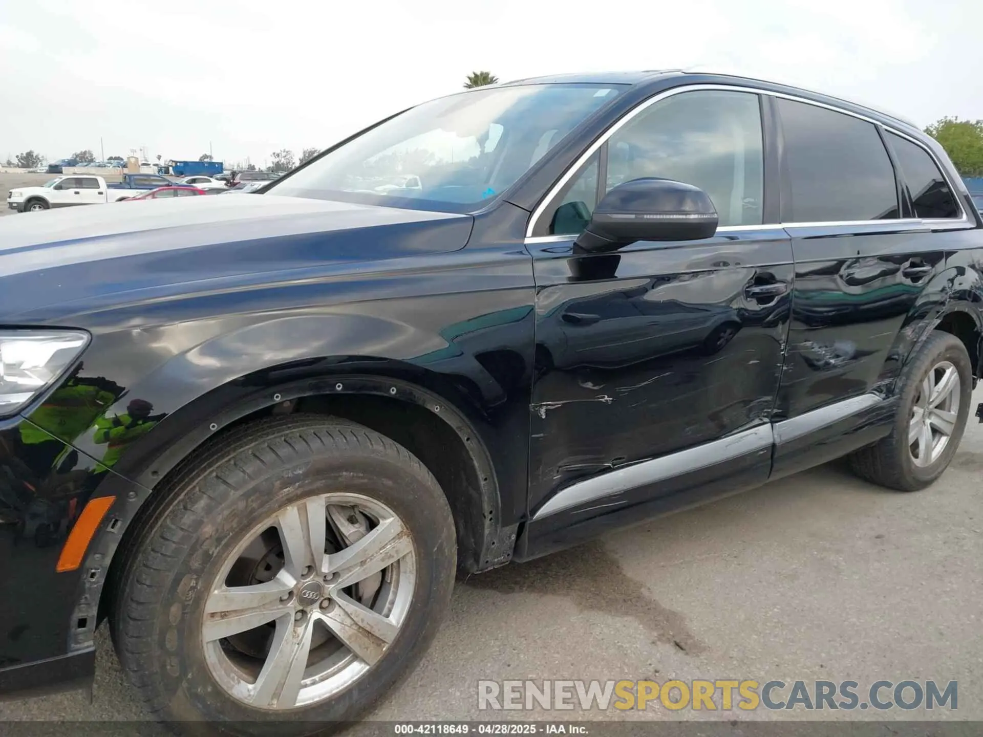 17 fotografías del automóvil dañado WA1AHAF73KD022295 AUDI Q7 2019