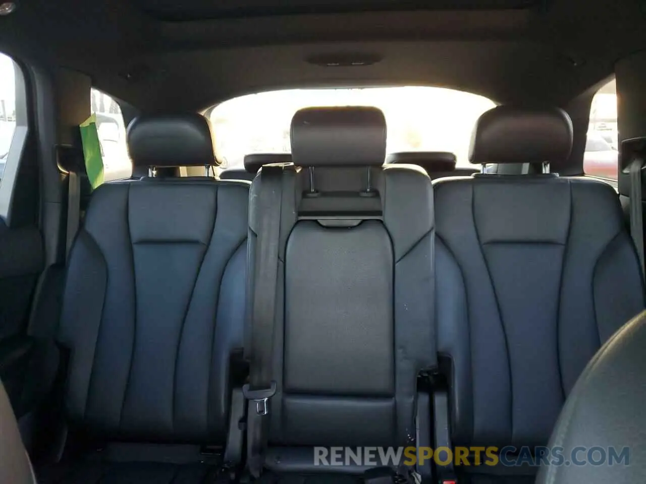 10 fotografías del automóvil dañado WA1AHAF73KD041784 AUDI Q7 2019