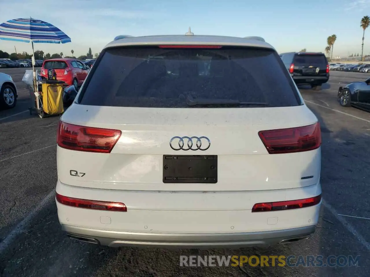 6 fotografías del automóvil dañado WA1AHAF73KD041784 AUDI Q7 2019