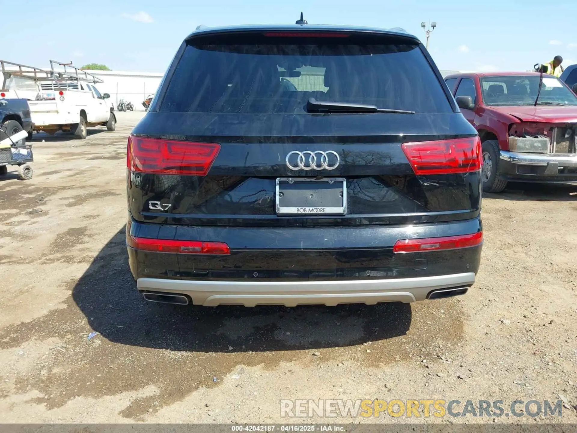 17 fotografías del automóvil dañado WA1AHAF78KD020753 AUDI Q7 2019