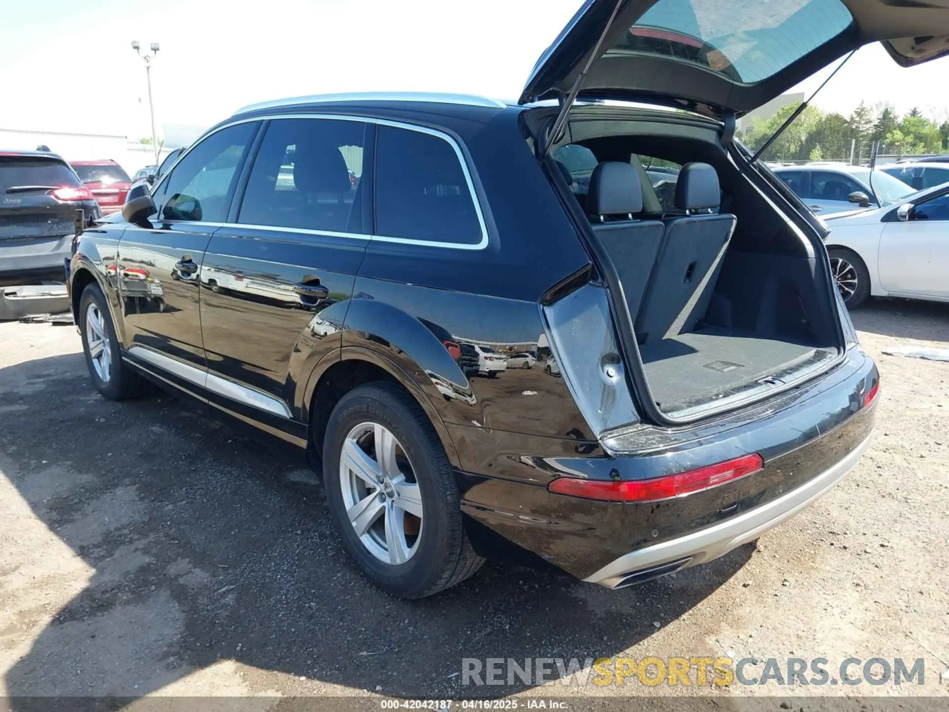 3 fotografías del automóvil dañado WA1AHAF78KD020753 AUDI Q7 2019