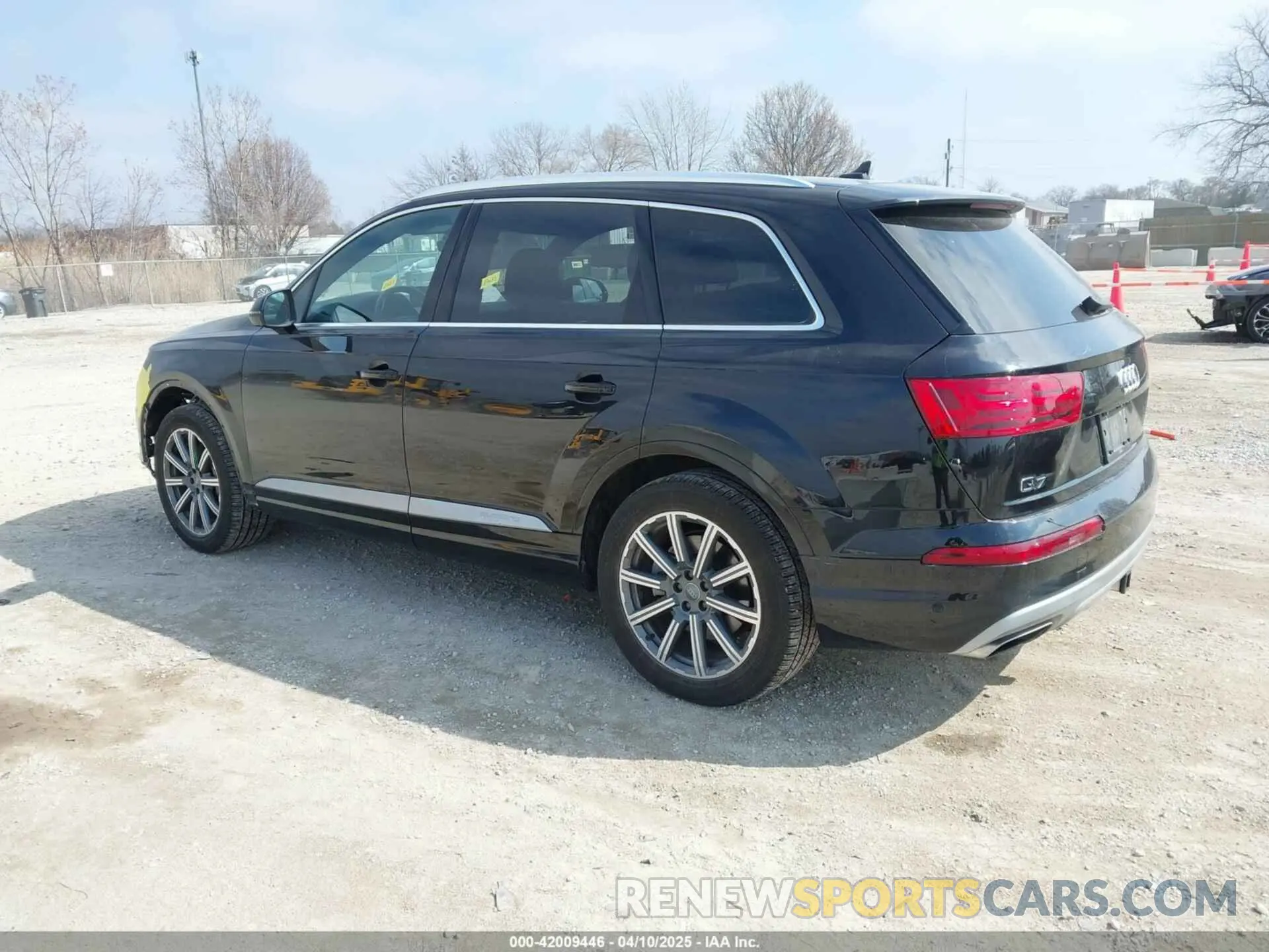 3 fotografías del automóvil dañado WA1LAAF71KD000972 AUDI Q7 2019