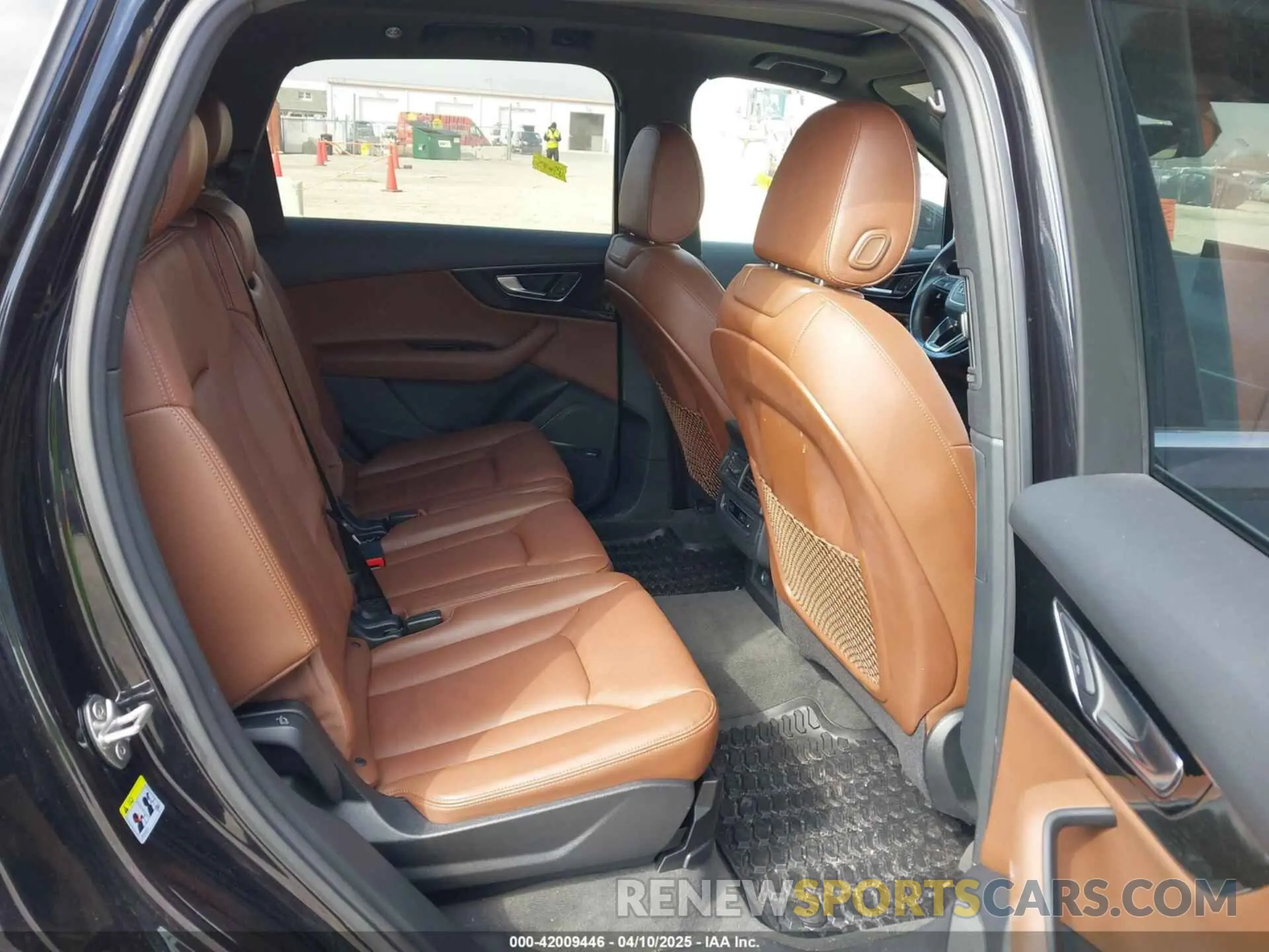 8 fotografías del automóvil dañado WA1LAAF71KD000972 AUDI Q7 2019
