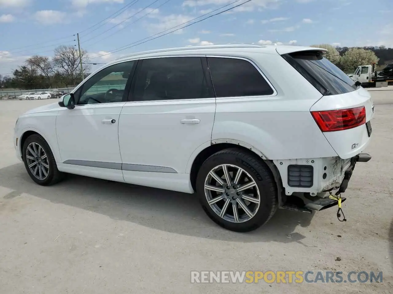 2 fotografías del automóvil dañado WA1LAAF71KD048729 AUDI Q7 2019