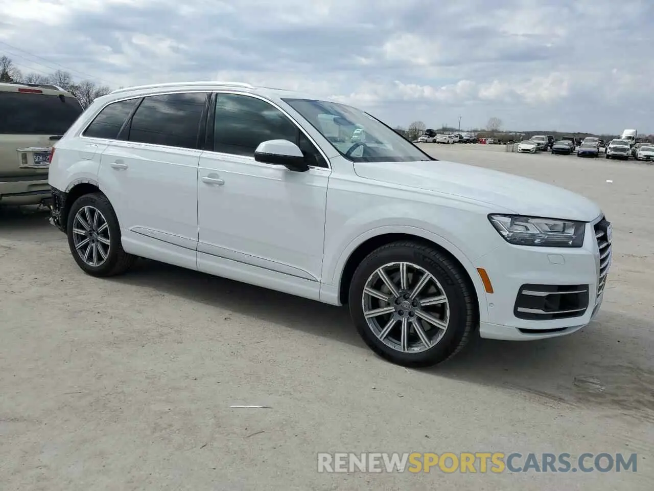 4 fotografías del automóvil dañado WA1LAAF71KD048729 AUDI Q7 2019