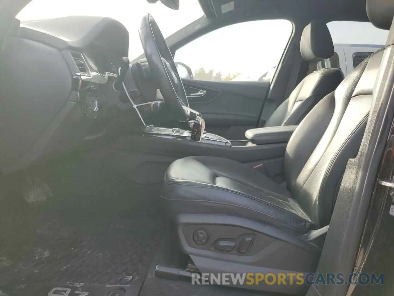 7 fotografías del automóvil dañado WA1LAAF73KD014128 AUDI Q7 2019