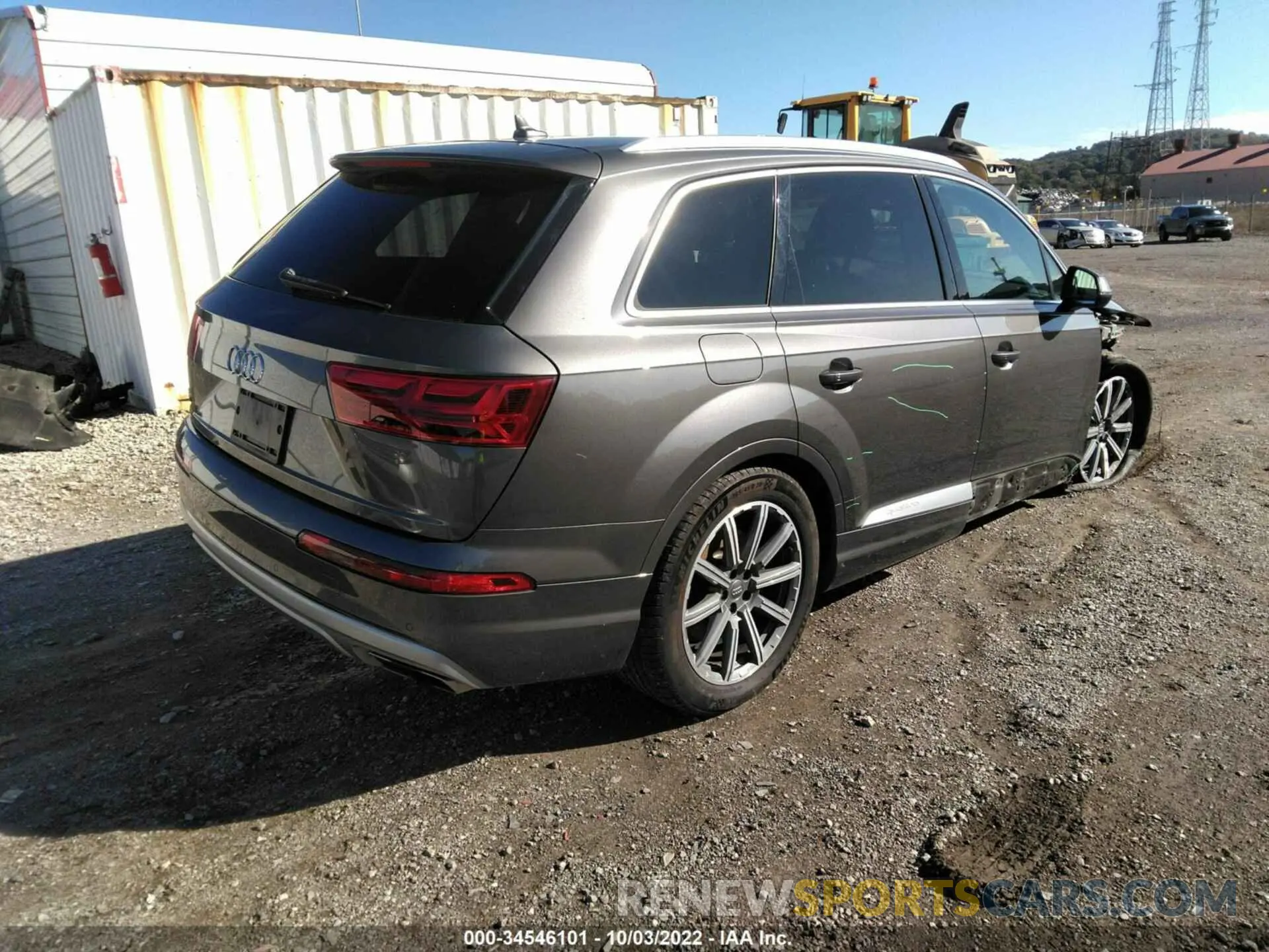 4 fotografías del automóvil dañado WA1LAAF74KD001890 AUDI Q7 2019