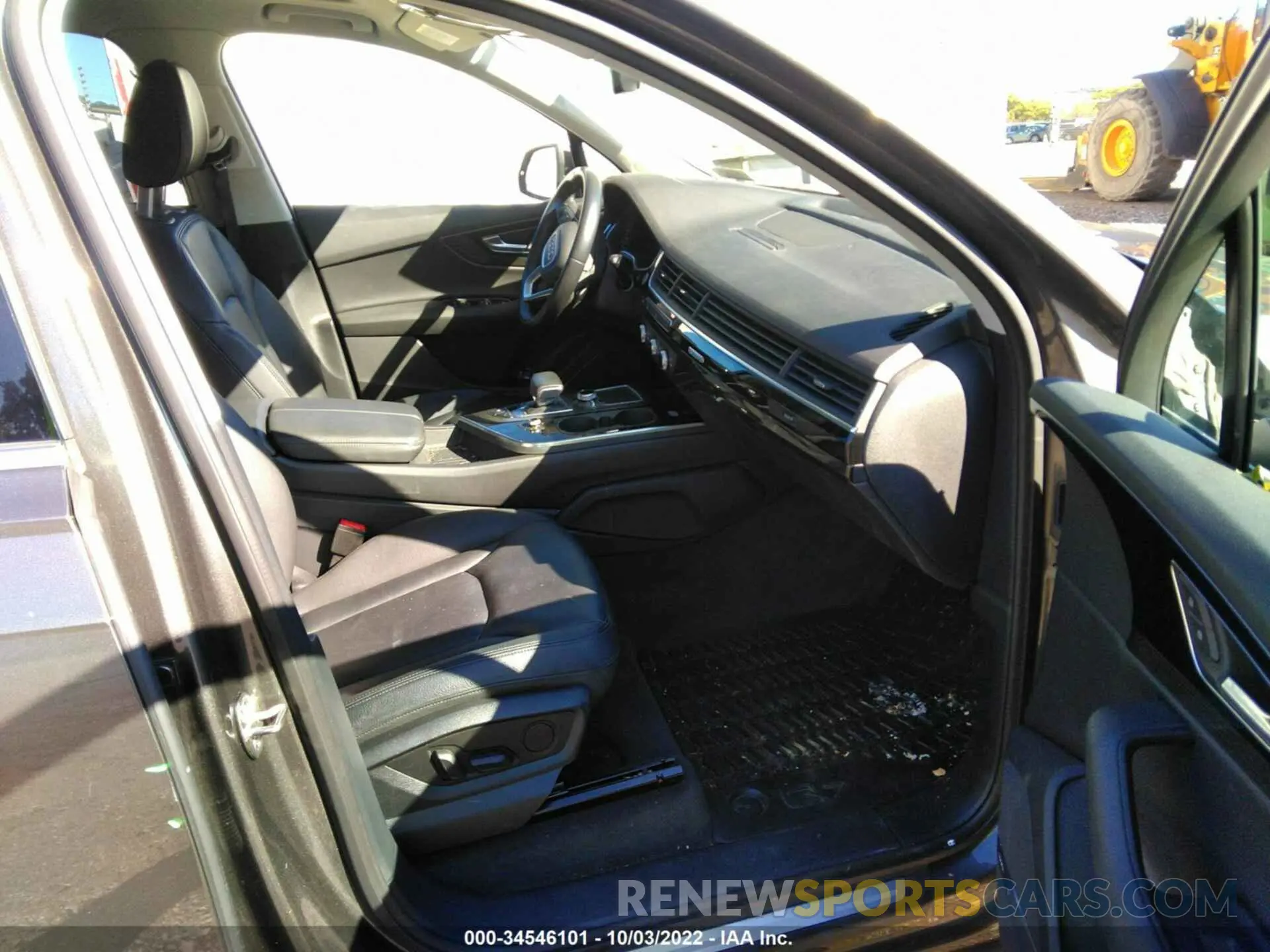 5 fotografías del automóvil dañado WA1LAAF74KD001890 AUDI Q7 2019