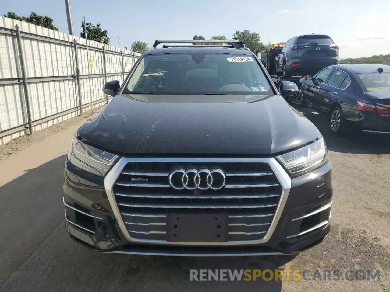 5 fotografías del automóvil dañado WA1LAAF74KD045890 AUDI Q7 2019