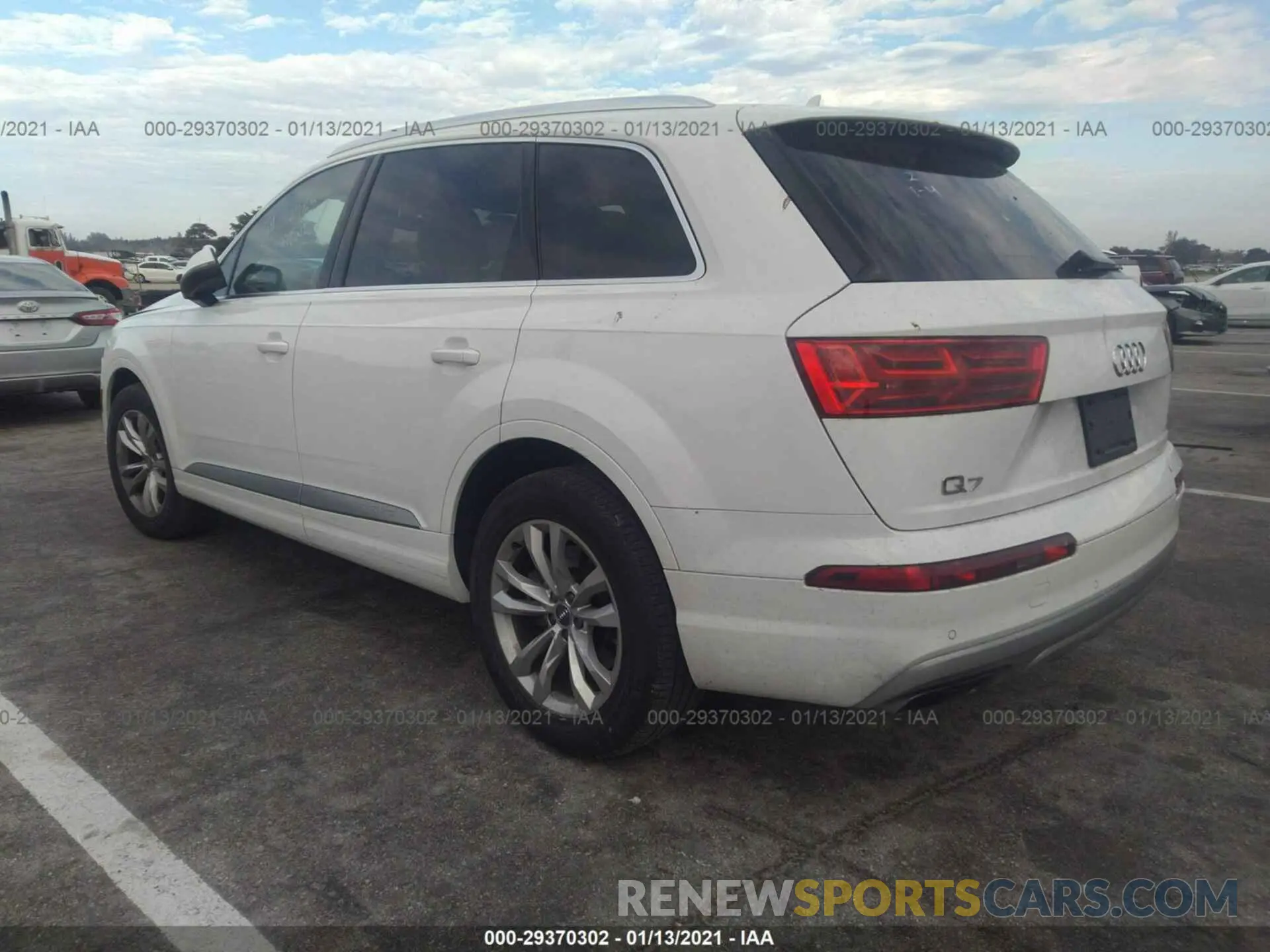3 fotografías del automóvil dañado WA1LAAF75KD044425 AUDI Q7 2019