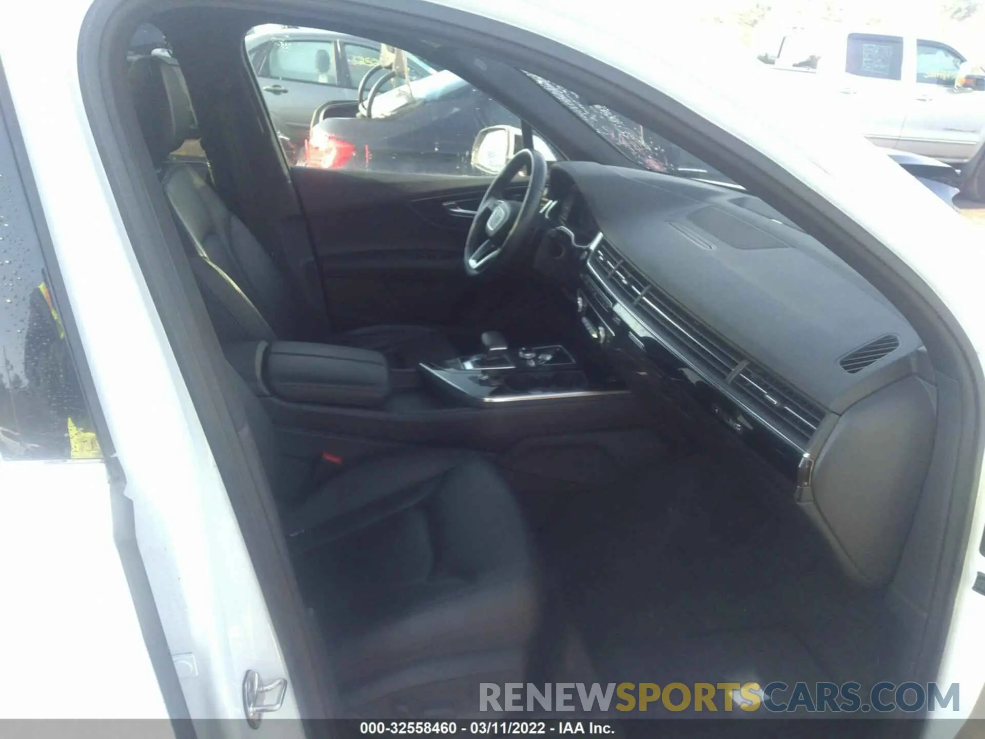 5 fotografías del automóvil dañado WA1LAAF75KD047194 AUDI Q7 2019