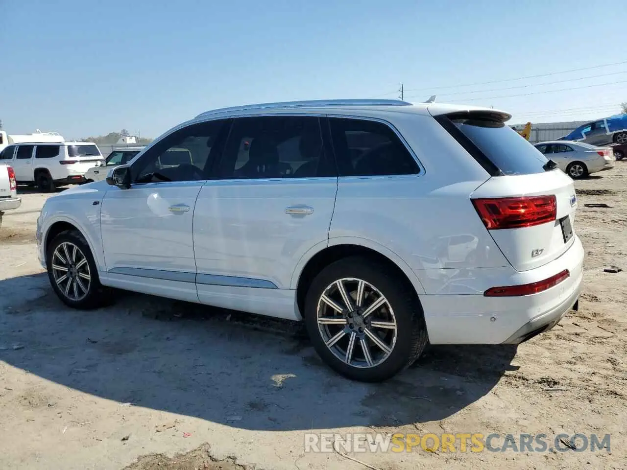 2 fotografías del automóvil dañado WA1LAAF76KD024801 AUDI Q7 2019