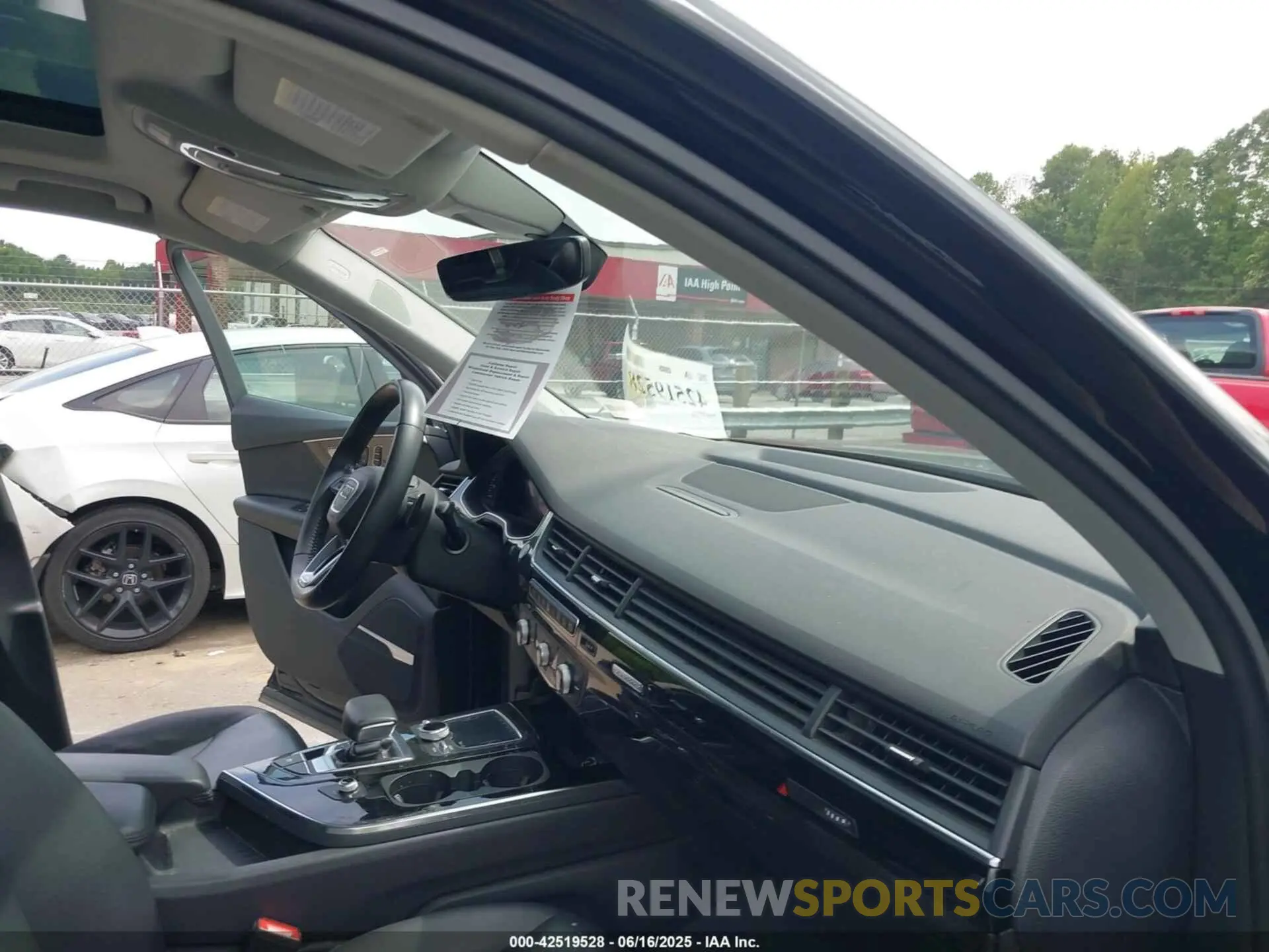 5 fotografías del automóvil dañado WA1LAAF77KD043812 AUDI Q7 2019