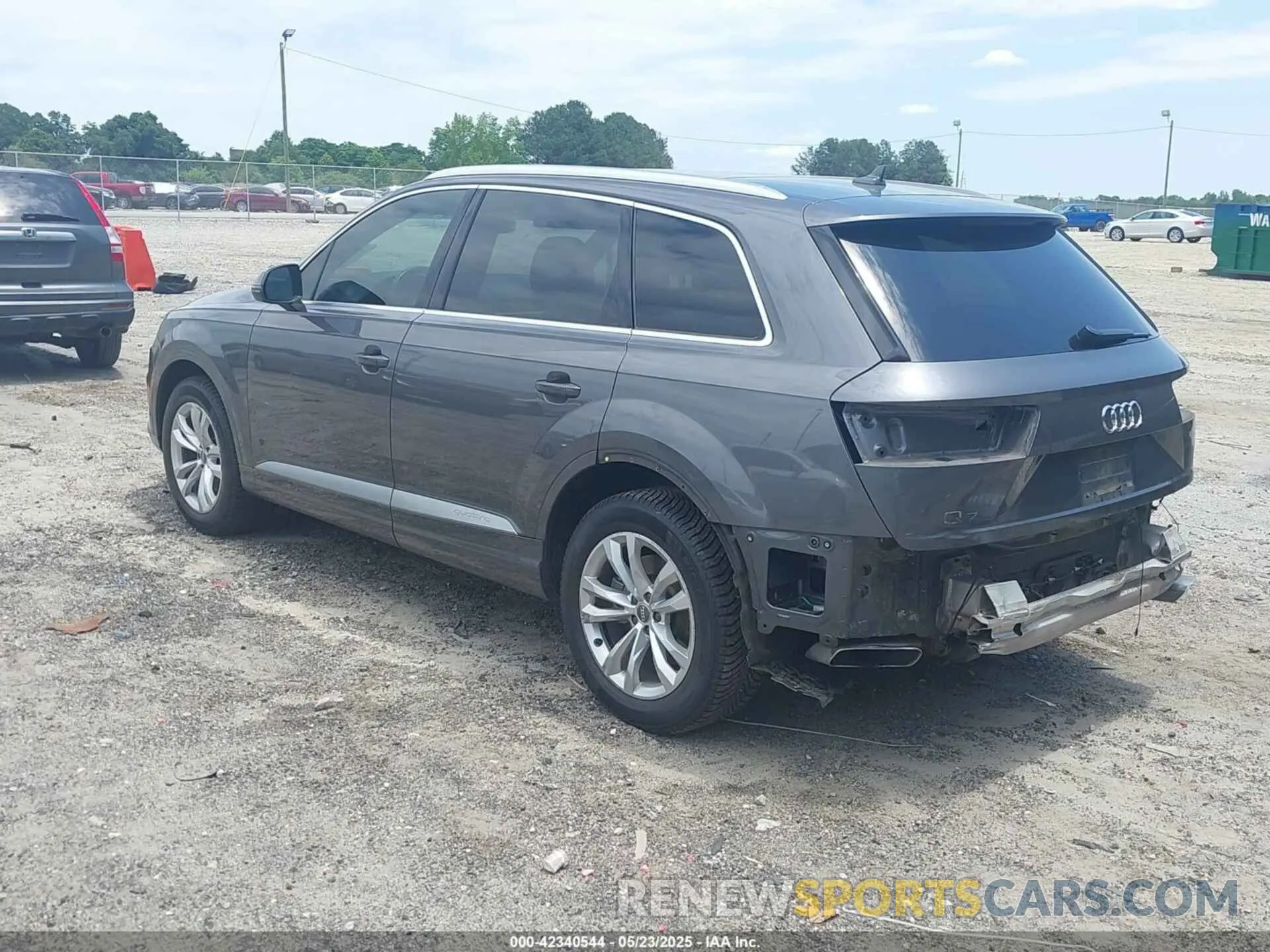 3 fotografías del automóvil dañado WA1LAAF78KD012598 AUDI Q7 2019