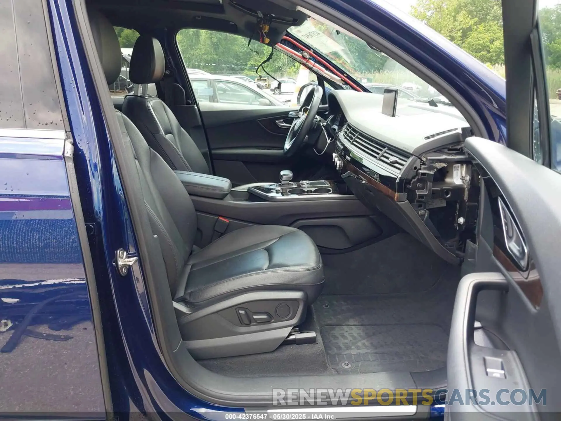 5 fotografías del automóvil dañado WA1LAAF78KD037422 AUDI Q7 2019