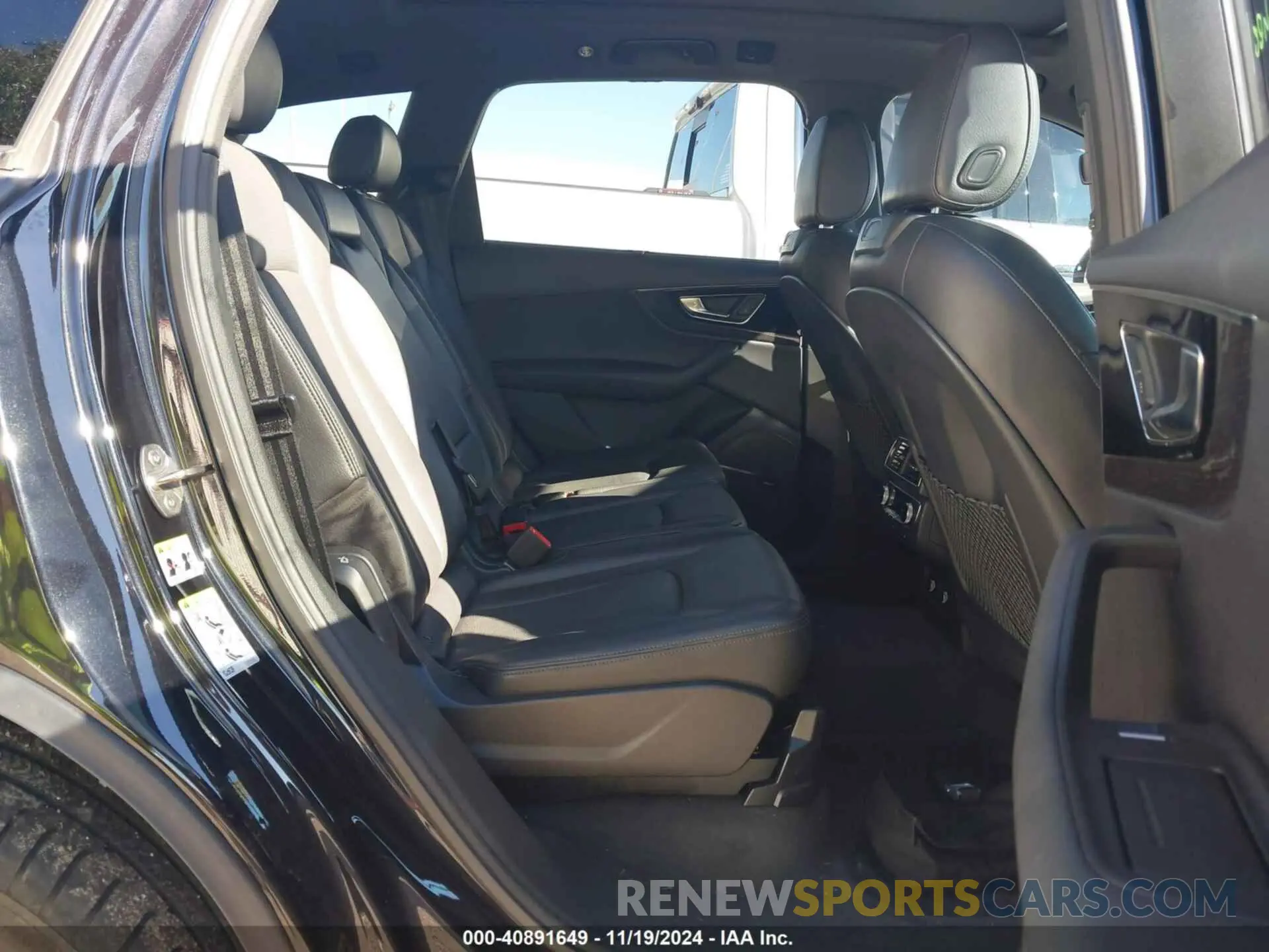8 fotografías del automóvil dañado WA1LAAF78KD047772 AUDI Q7 2019