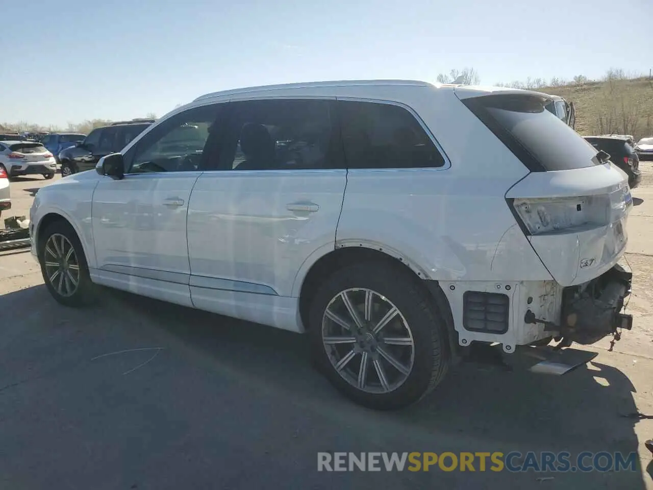 2 fotografías del automóvil dañado WA1LAAF79KD003621 AUDI Q7 2019