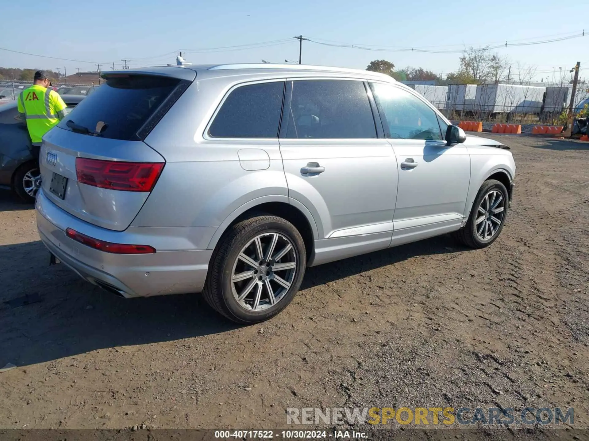 4 fotografías del automóvil dañado WA1LAAF7XKD020122 AUDI Q7 2019