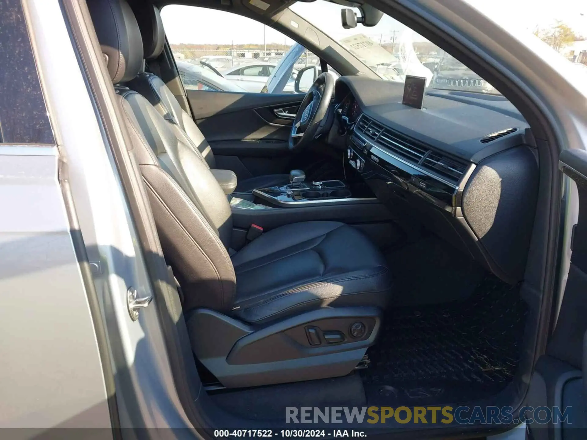 5 fotografías del automóvil dañado WA1LAAF7XKD020122 AUDI Q7 2019