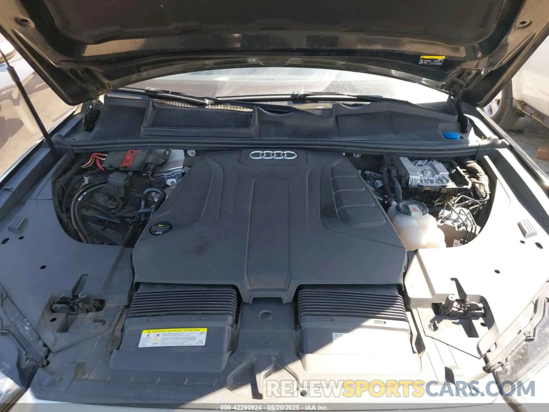 10 fotografías del automóvil dañado WA1LHAF70KD018858 AUDI Q7 2019
