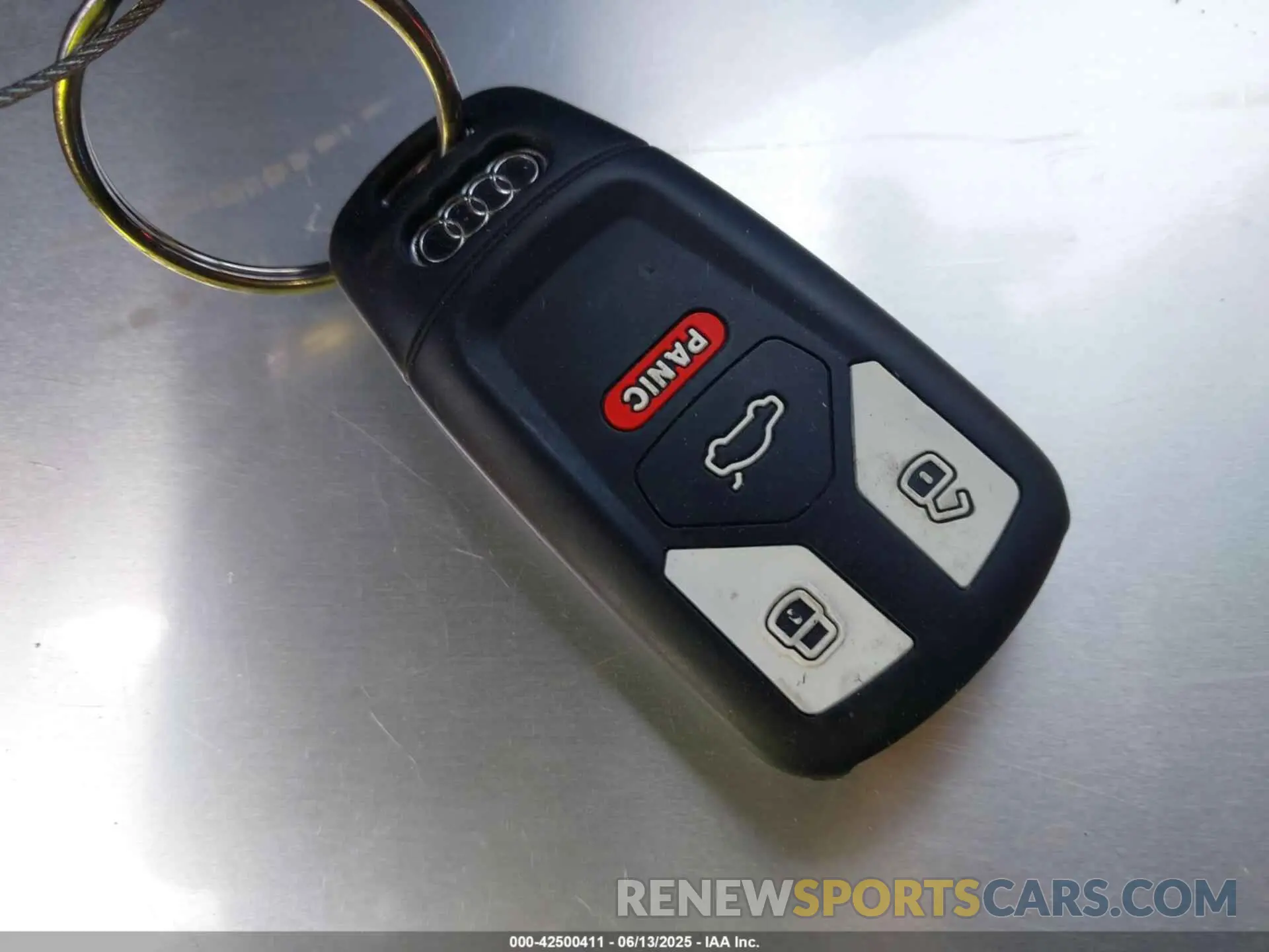 11 fotografías del automóvil dañado WA1LHAF70KD038060 AUDI Q7 2019