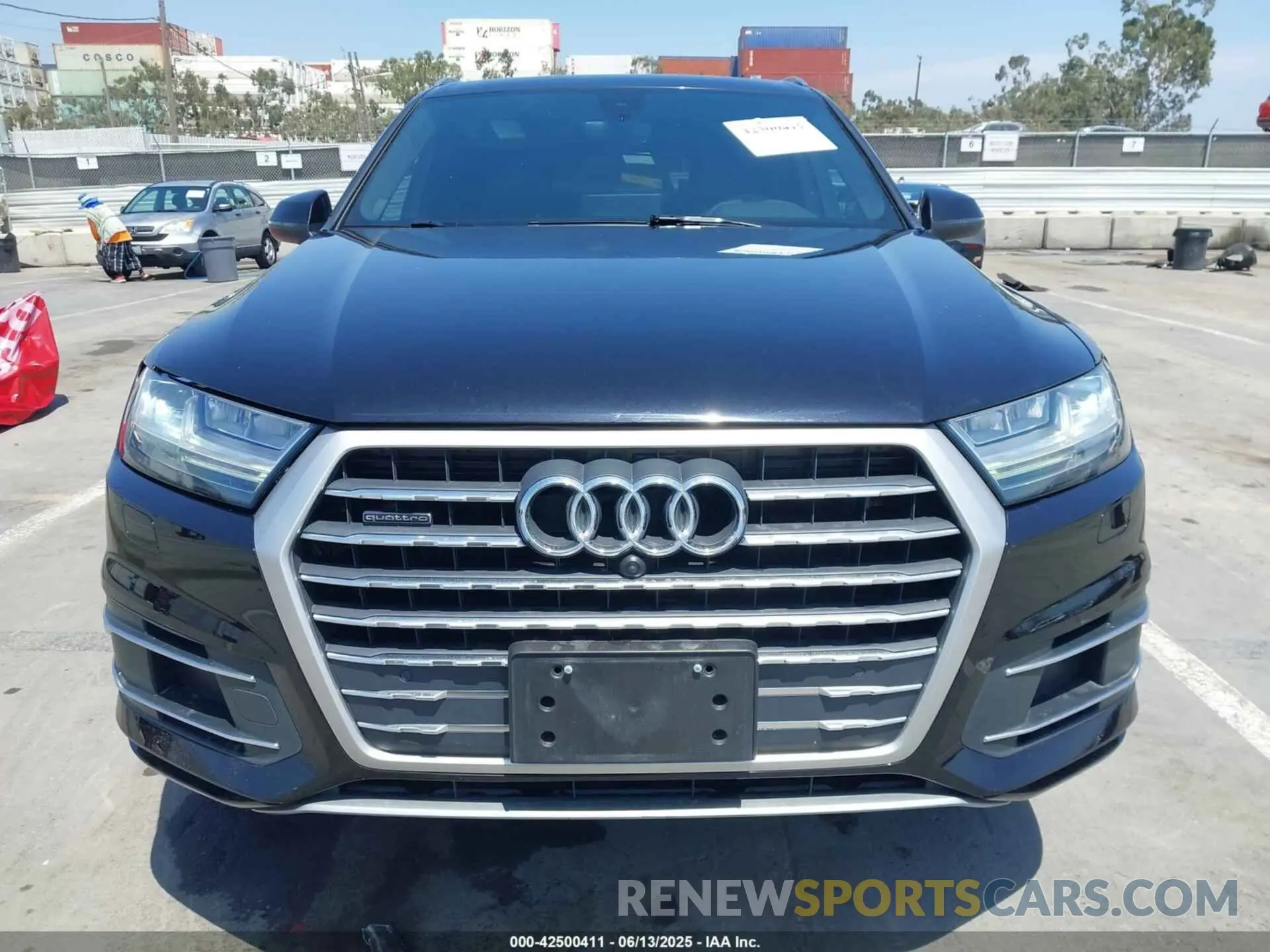 13 fotografías del automóvil dañado WA1LHAF70KD038060 AUDI Q7 2019