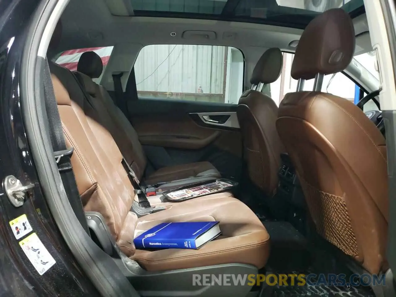11 fotografías del automóvil dañado WA1LHAF70KD043713 AUDI Q7 2019