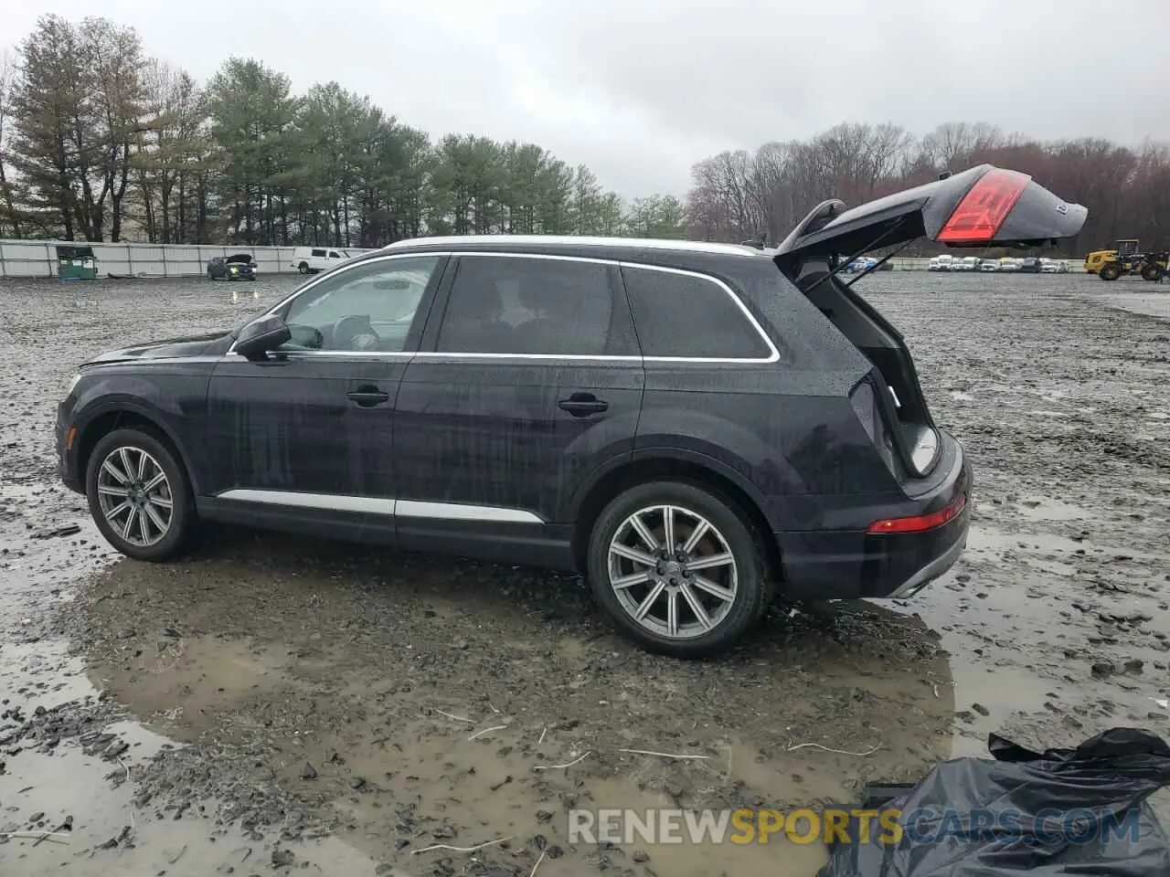 2 fotografías del automóvil dañado WA1LHAF71KD023633 AUDI Q7 2019
