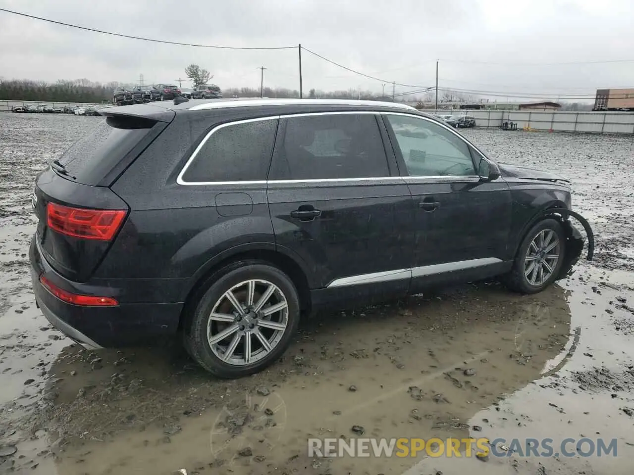 3 fotografías del automóvil dañado WA1LHAF71KD023633 AUDI Q7 2019