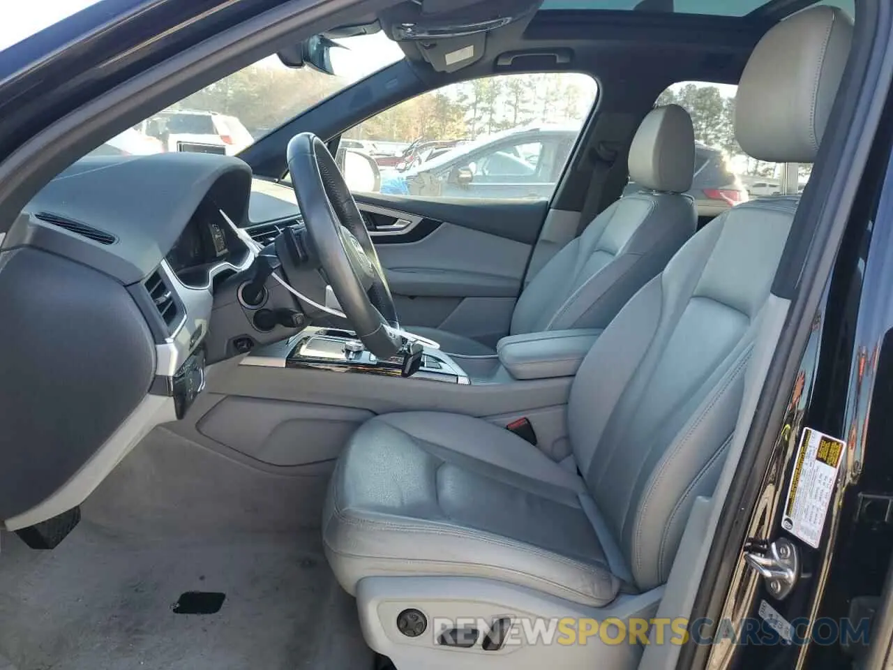 7 fotografías del automóvil dañado WA1LHAF71KD043557 AUDI Q7 2019