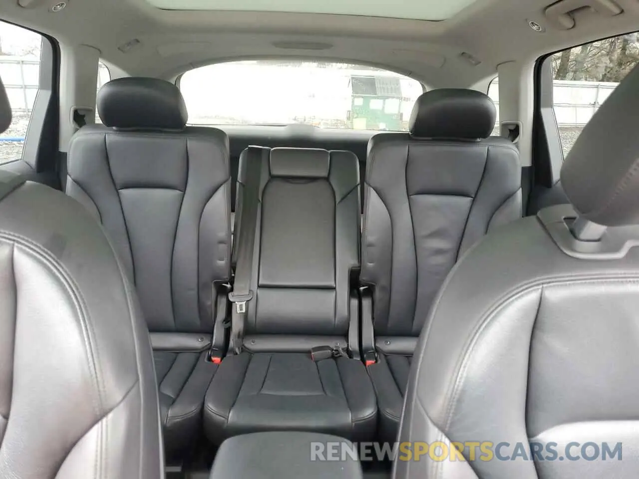 10 fotografías del automóvil dañado WA1LHAF72KD025214 AUDI Q7 2019
