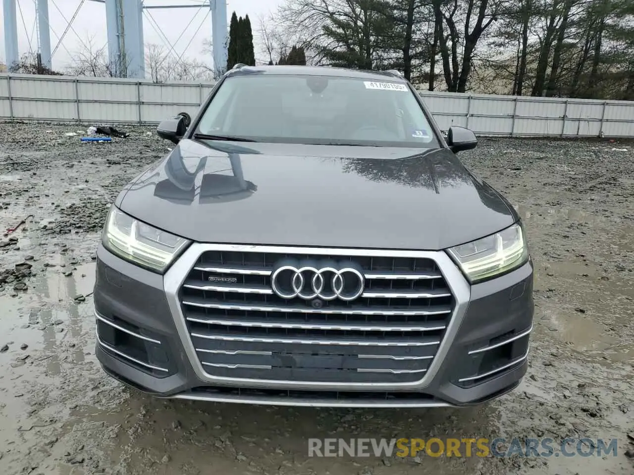 5 fotografías del automóvil dañado WA1LHAF72KD025214 AUDI Q7 2019