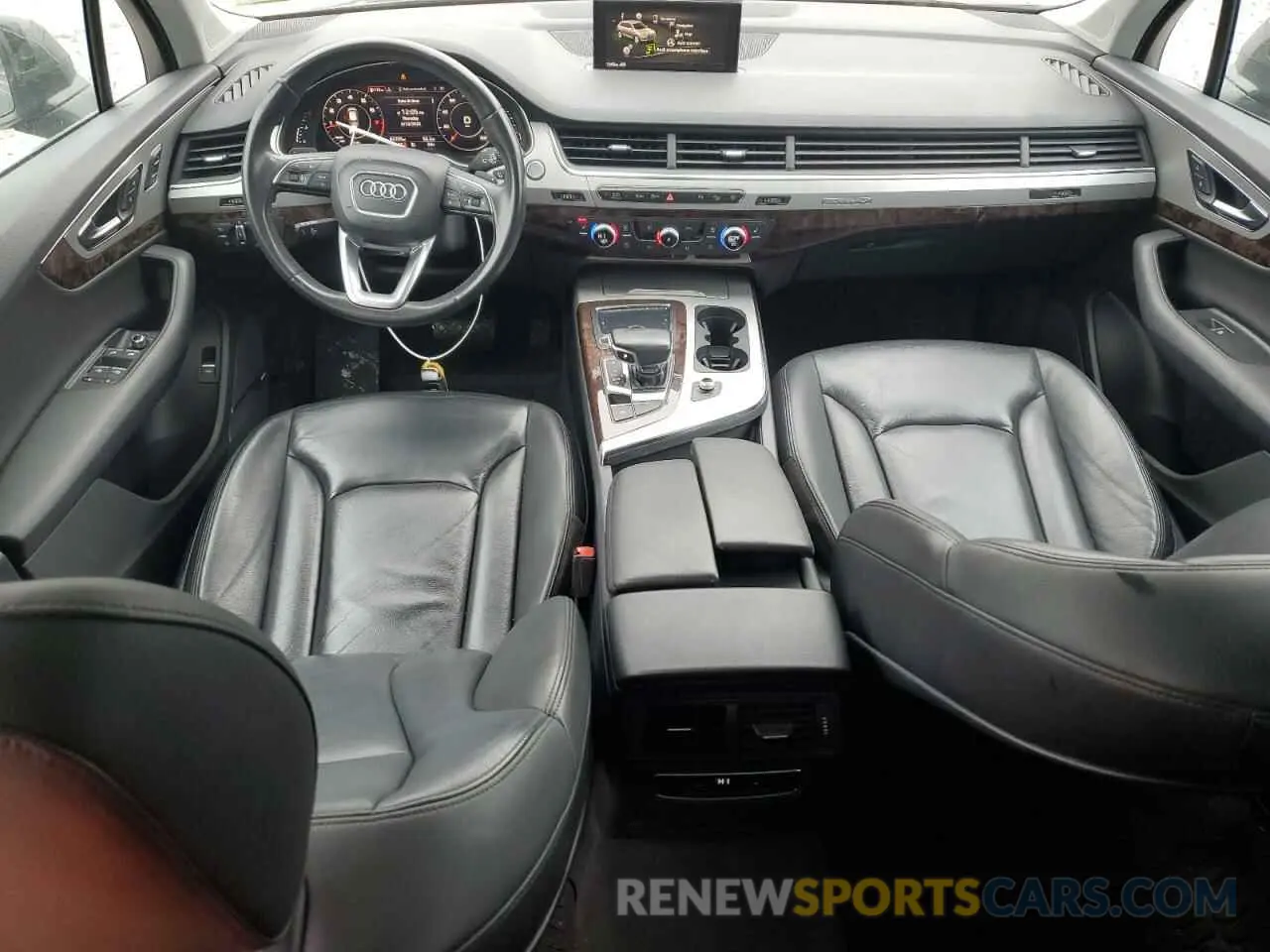 8 fotografías del automóvil dañado WA1LHAF72KD025214 AUDI Q7 2019