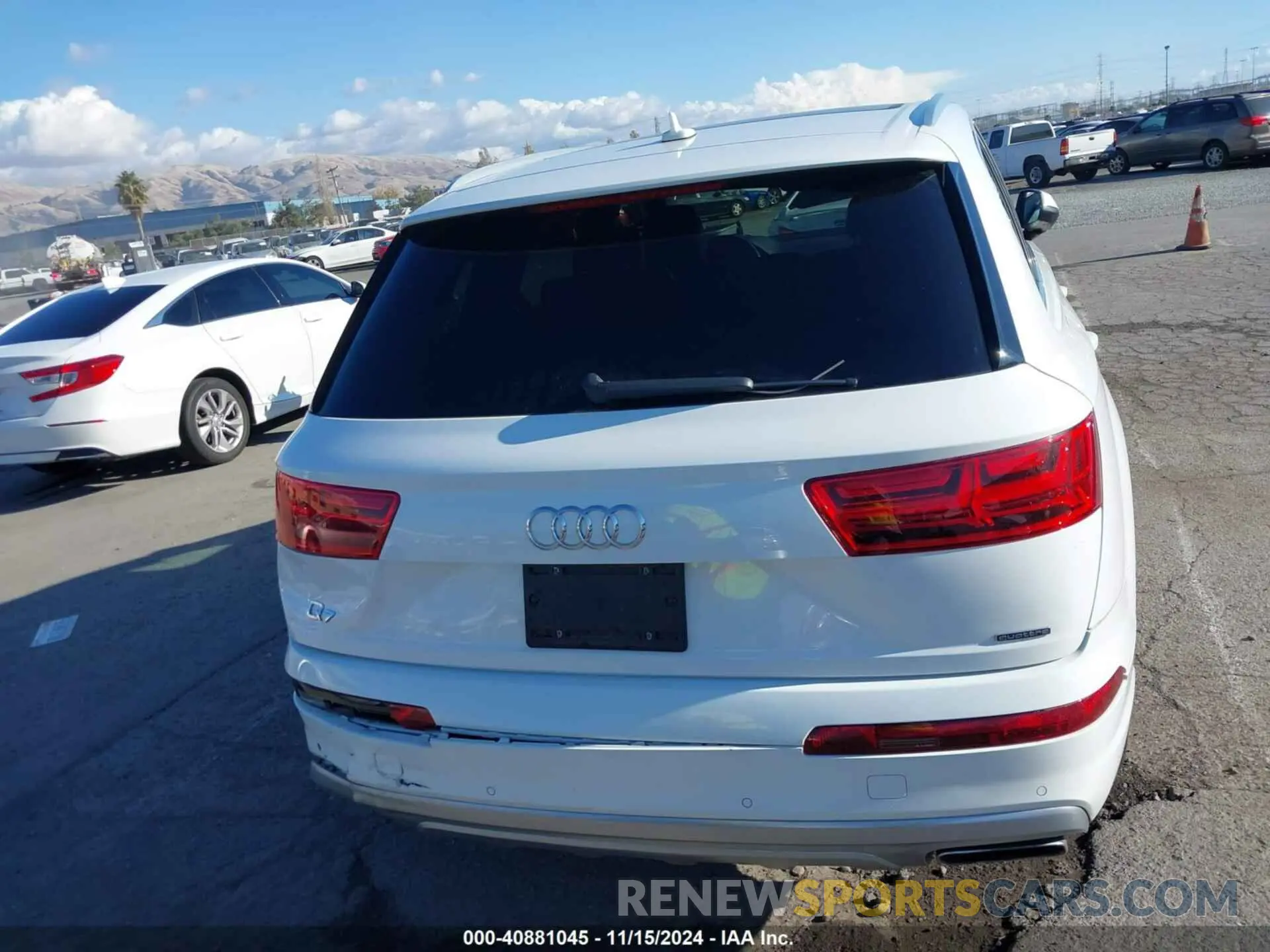 16 fotografías del automóvil dañado WA1LHAF72KD030056 AUDI Q7 2019