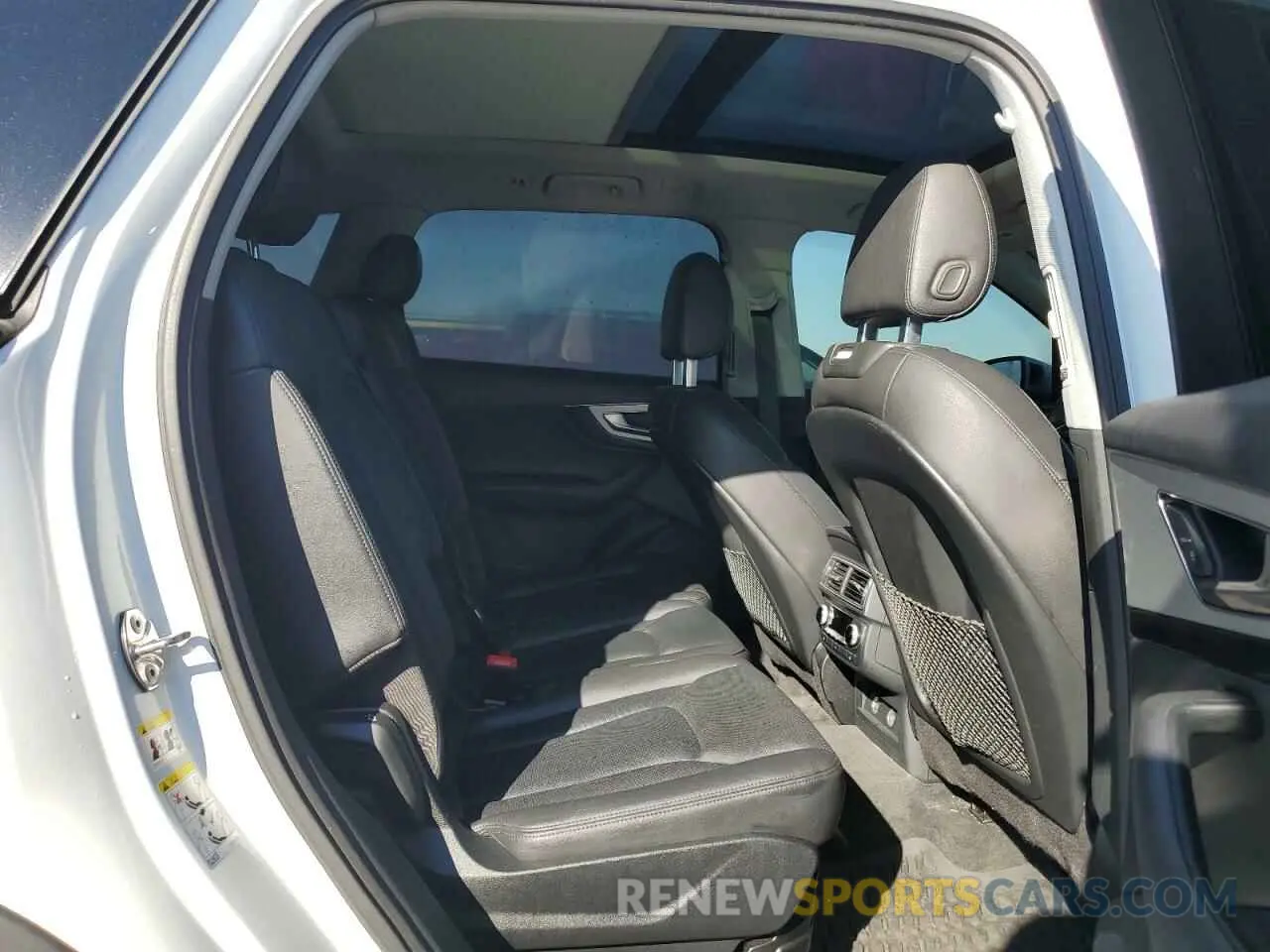 11 fotografías del automóvil dañado WA1LHAF74KD026218 AUDI Q7 2019