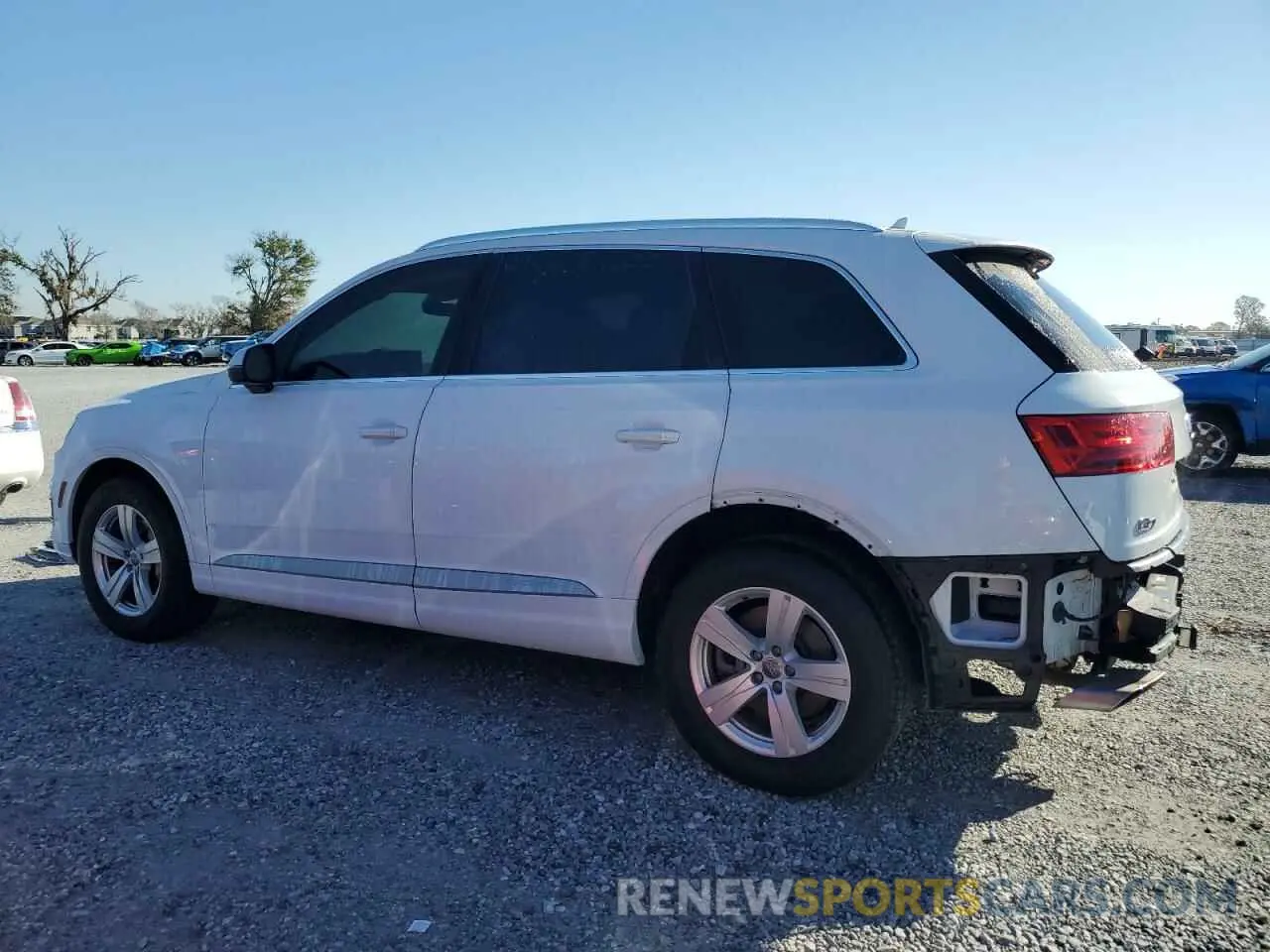 2 fotografías del automóvil dañado WA1LHAF74KD026218 AUDI Q7 2019