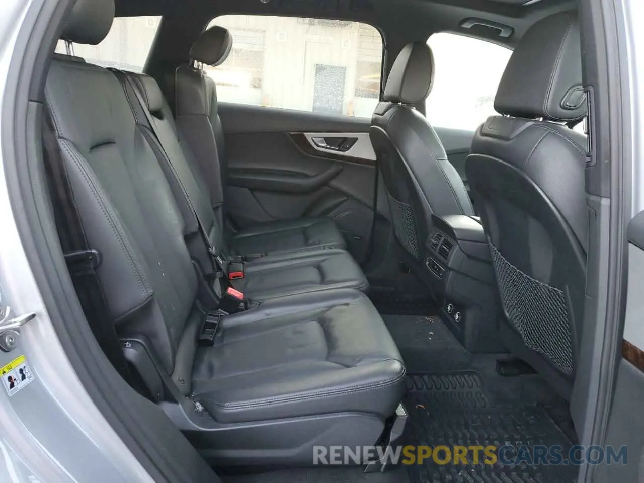 11 fotografías del automóvil dañado WA1LHAF74KD031452 AUDI Q7 2019