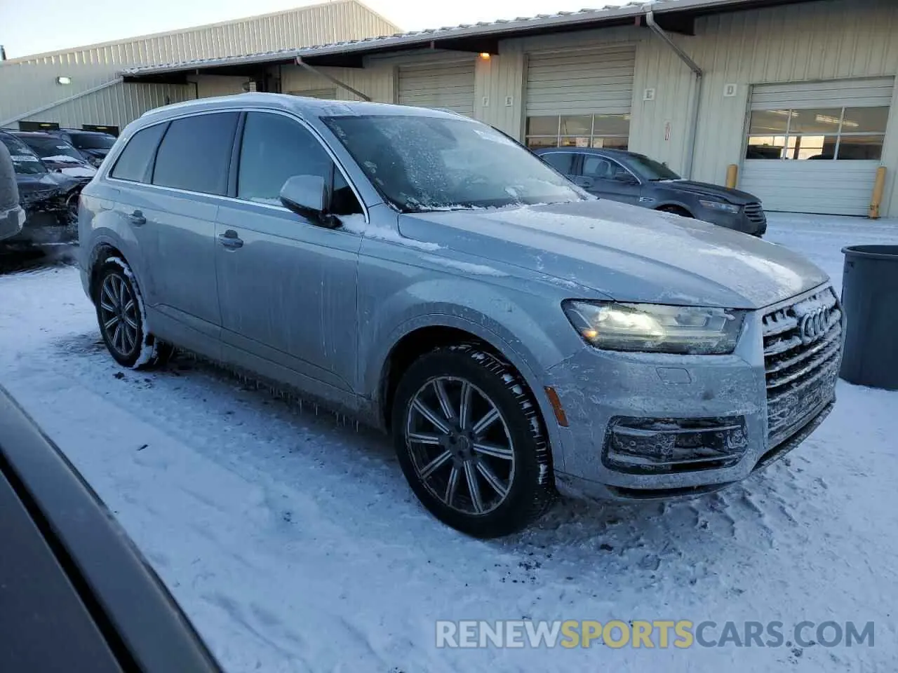 4 fotografías del automóvil dañado WA1LHAF74KD031452 AUDI Q7 2019