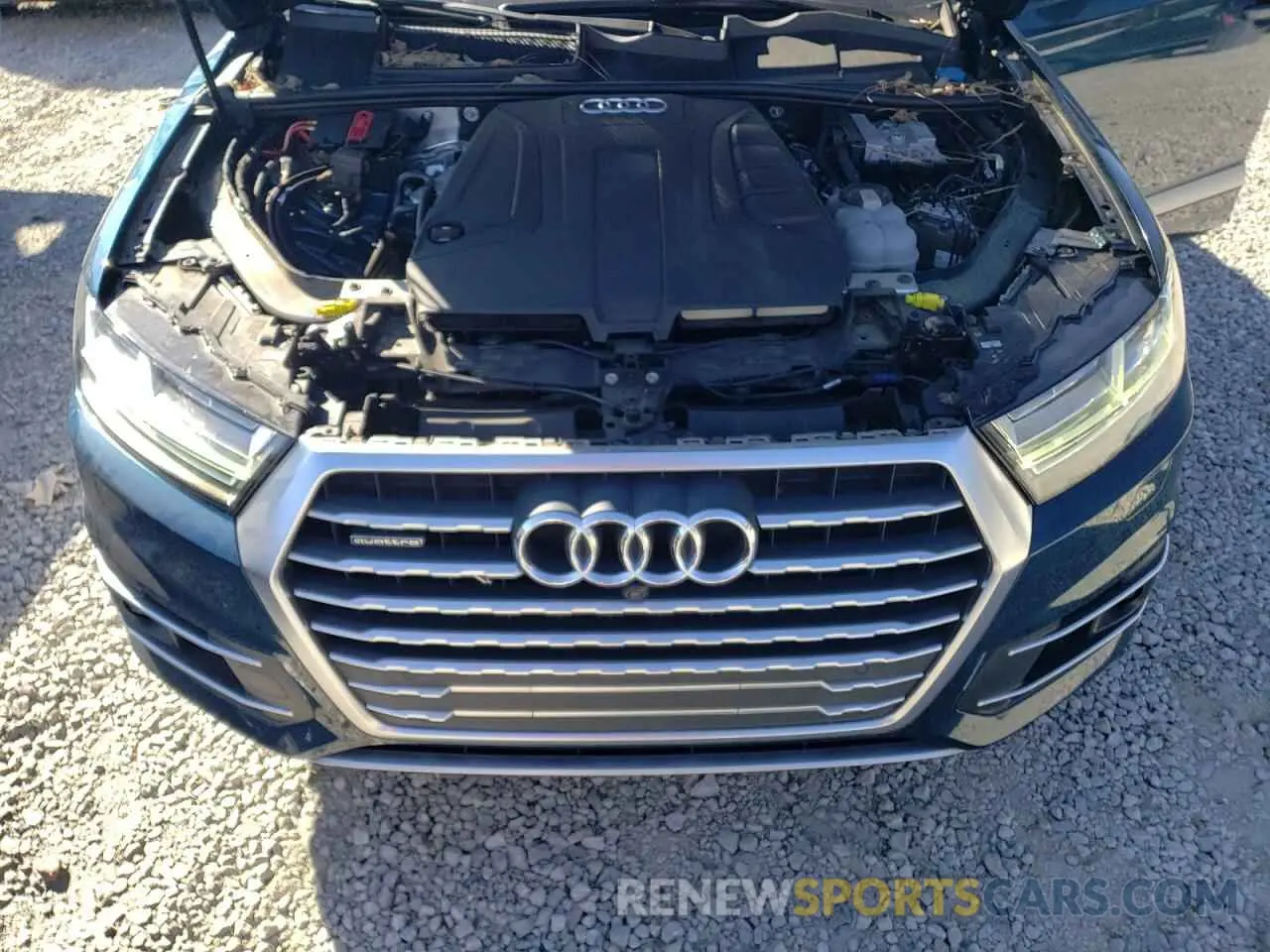 11 fotografías del automóvil dañado WA1LHAF75KD019858 AUDI Q7 2019