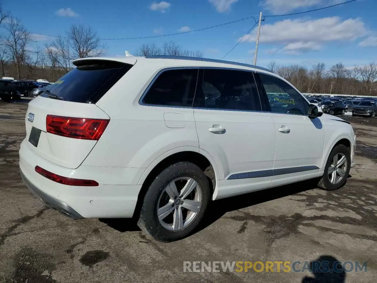 3 fotografías del automóvil dañado WA1LHAF75KD021559 AUDI Q7 2019