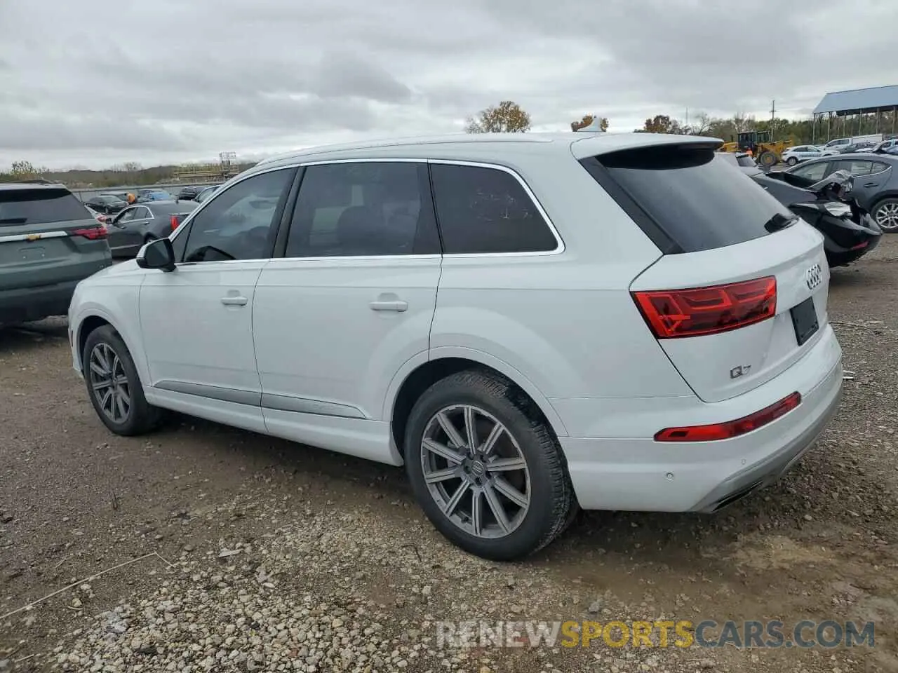 2 fotografías del automóvil dañado WA1LHAF76KD024017 AUDI Q7 2019