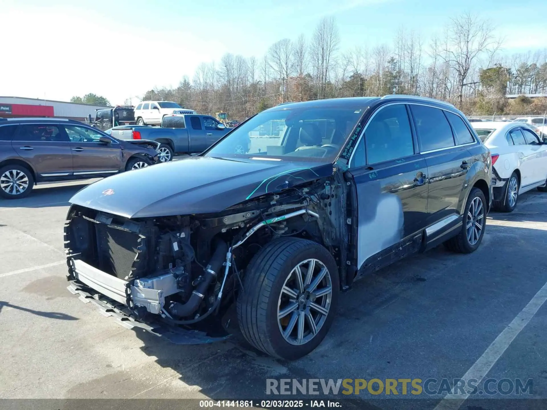 2 fotografías del automóvil dañado WA1LHAF76KD025846 AUDI Q7 2019